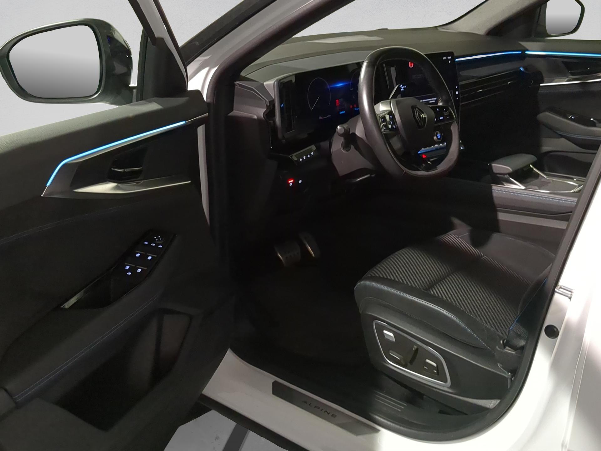 RENAULT Austral 1.2 HEV 200 Techno Esprit Alpine A-image-21