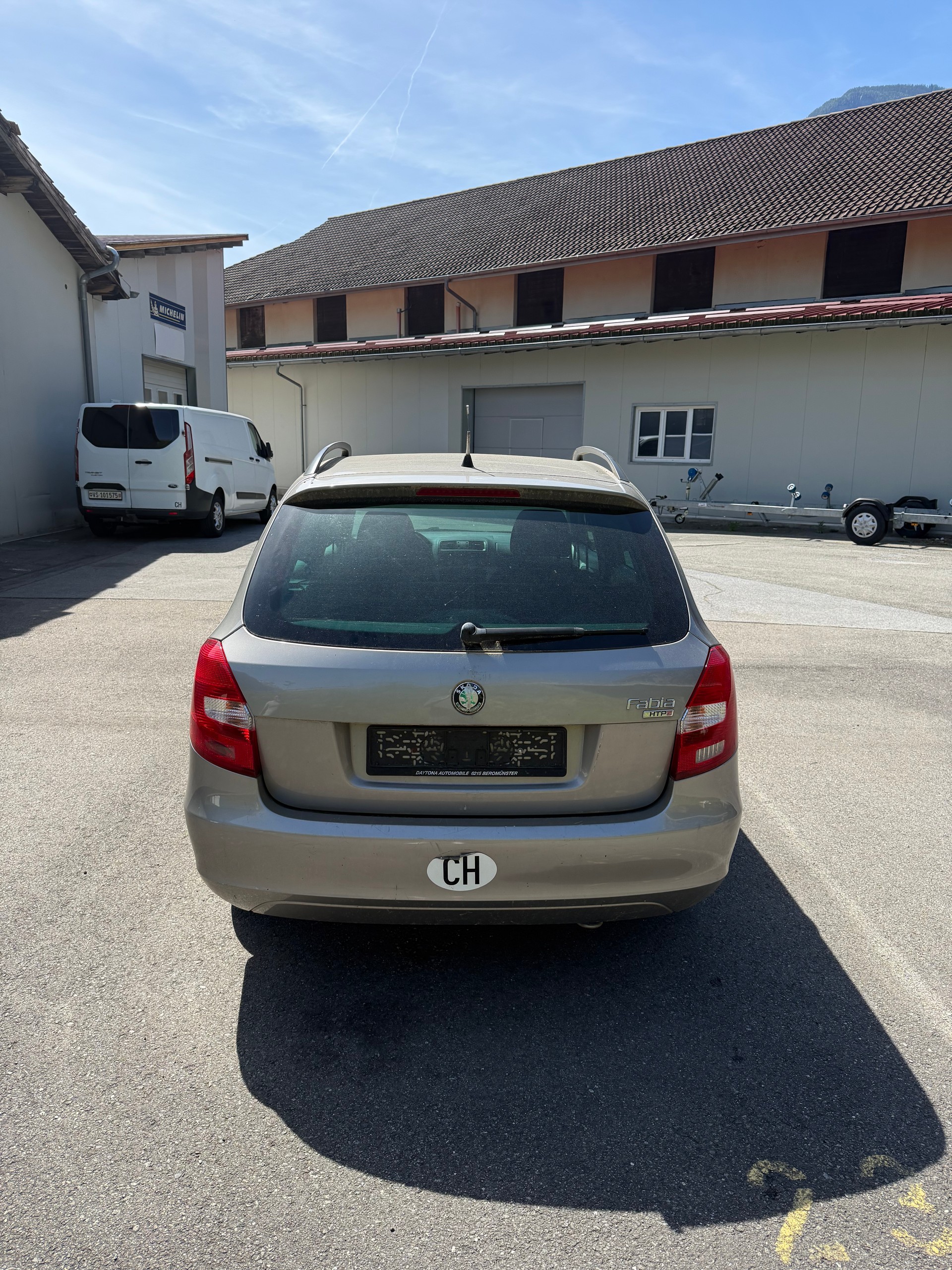 SKODA FABIA-image-3