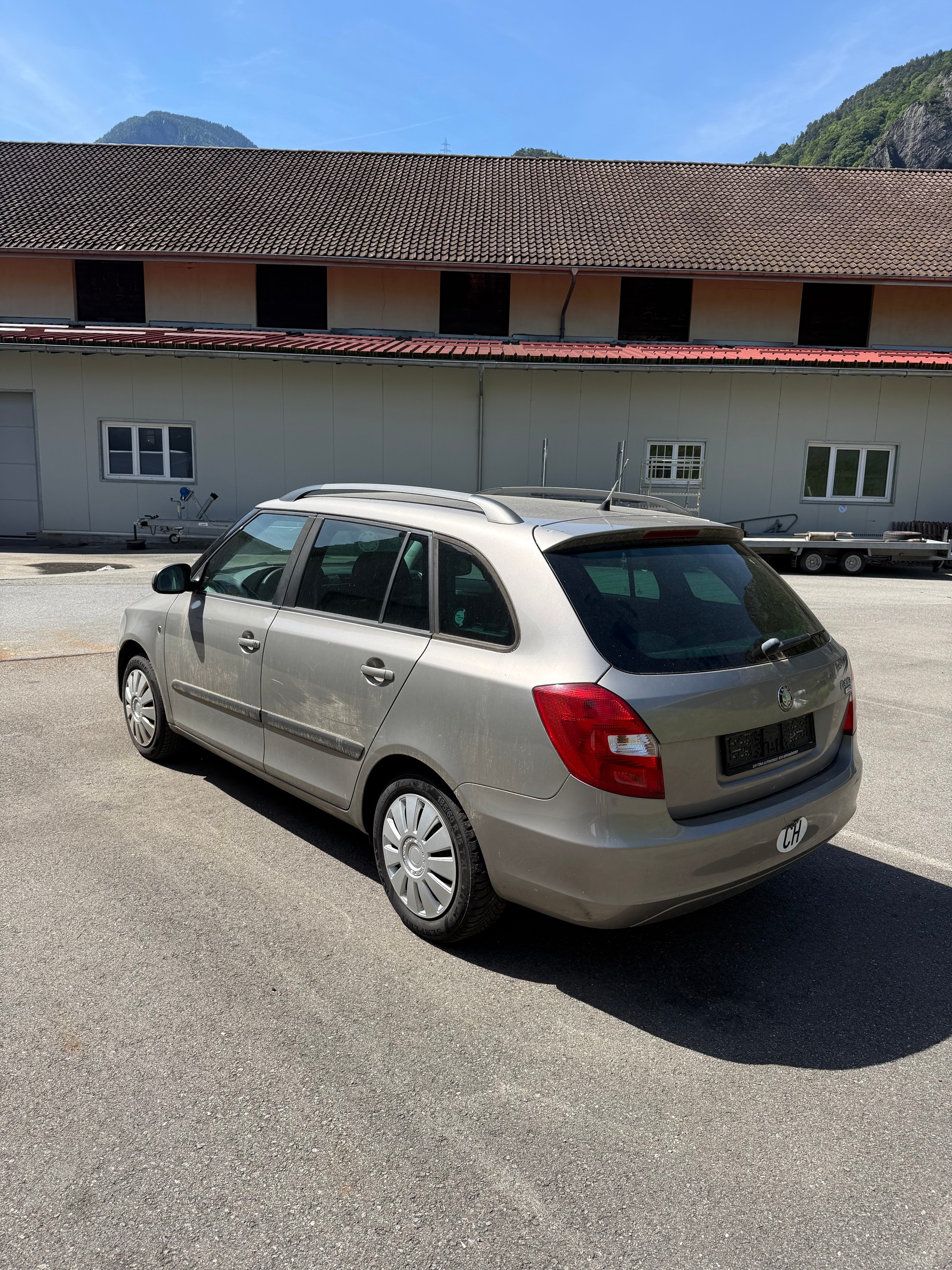 SKODA FABIA-image-4