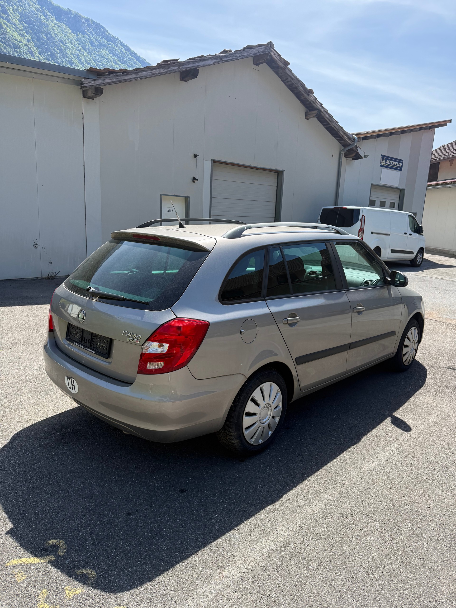 SKODA FABIA-image-2