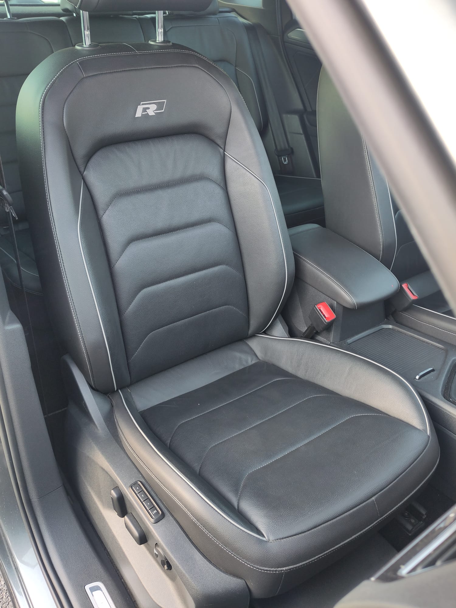 VW Tiguan 2.0TSI Highline 4Motion DSG-image-7
