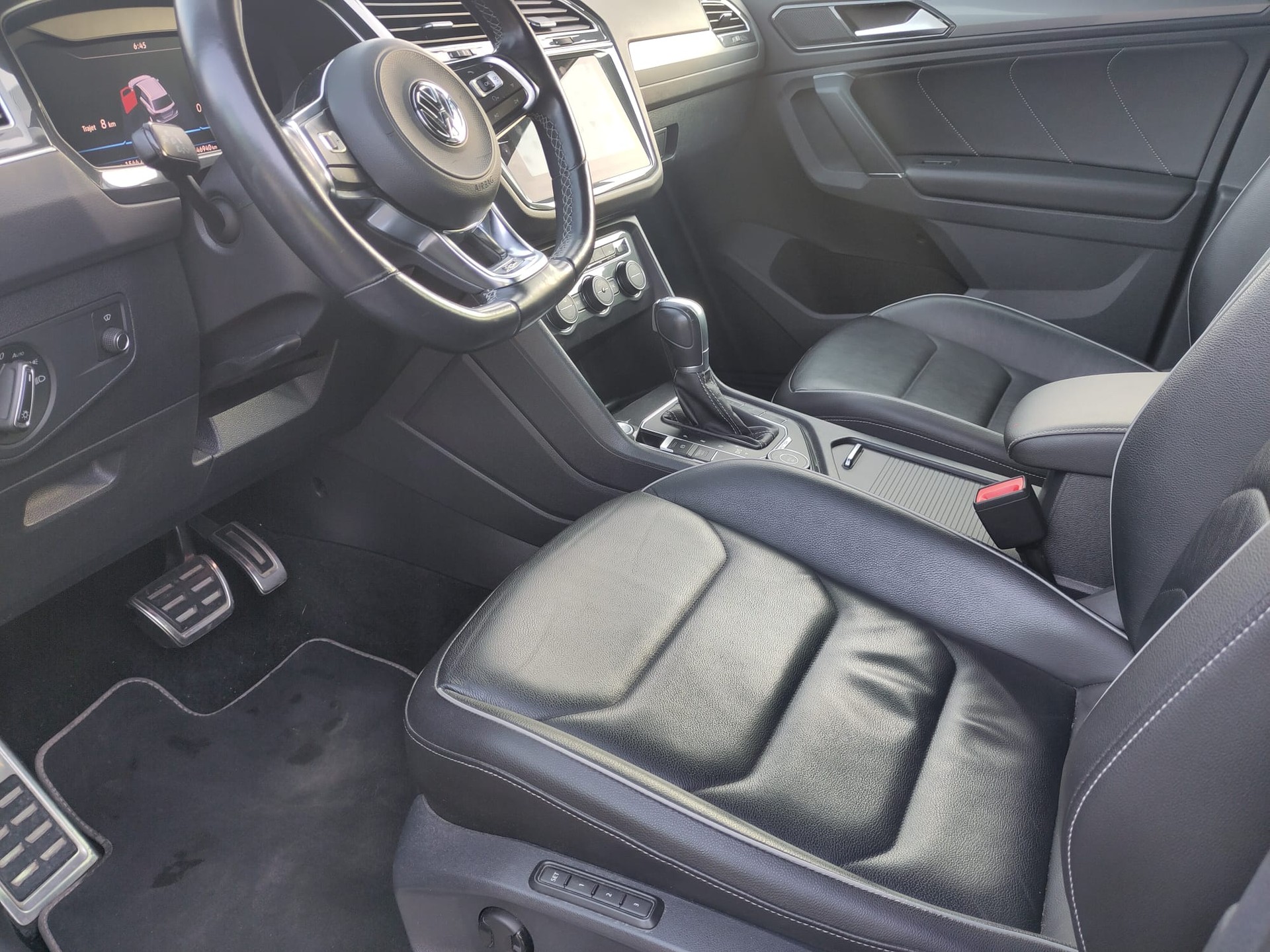 VW Tiguan 2.0TSI Highline 4Motion DSG-image-4