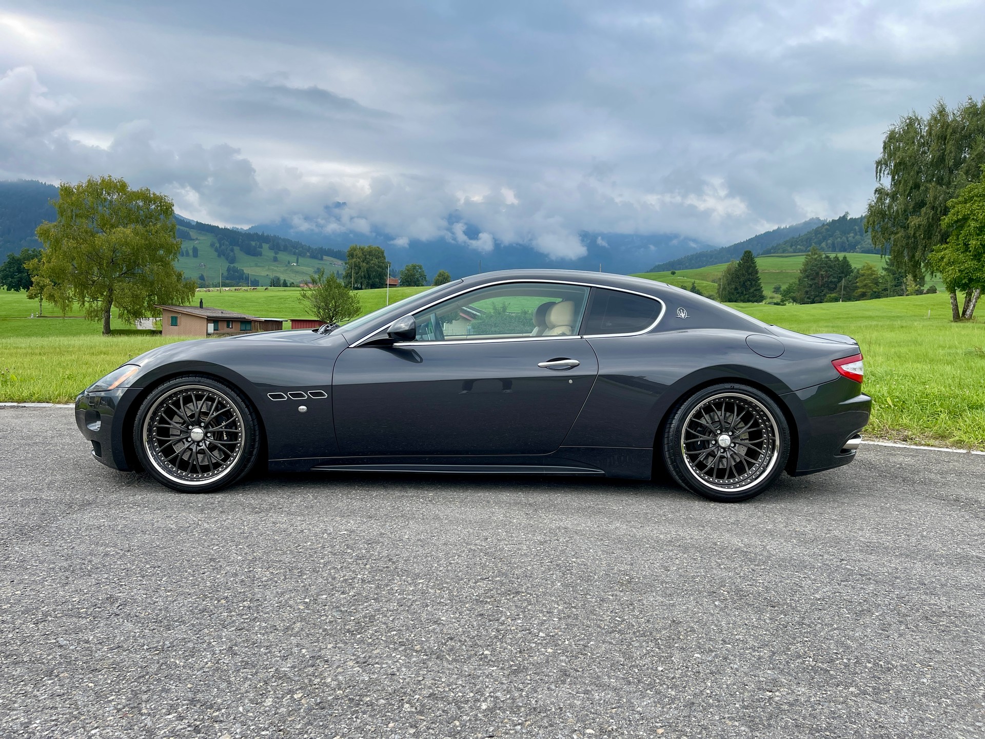 MASERATI GranTurismo S Cambiocorsa-showroom-element-1