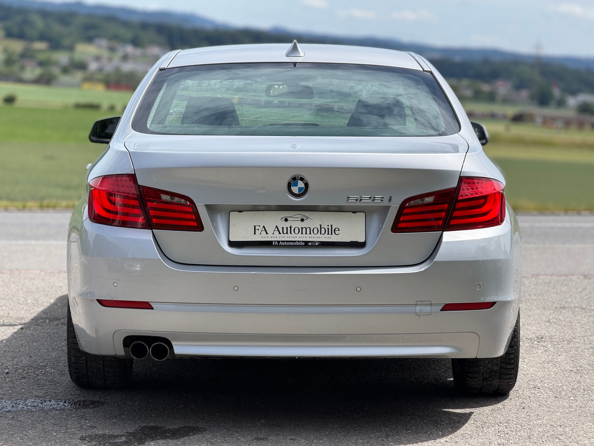 BMW 528i Steptronic-image-3
