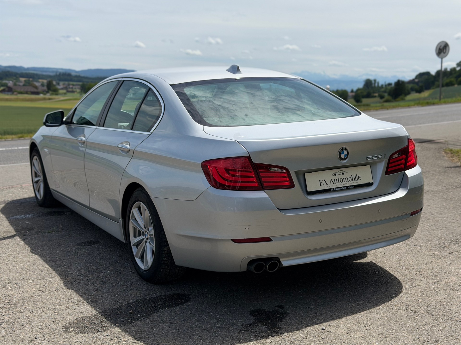 BMW 528i Steptronic-image-2
