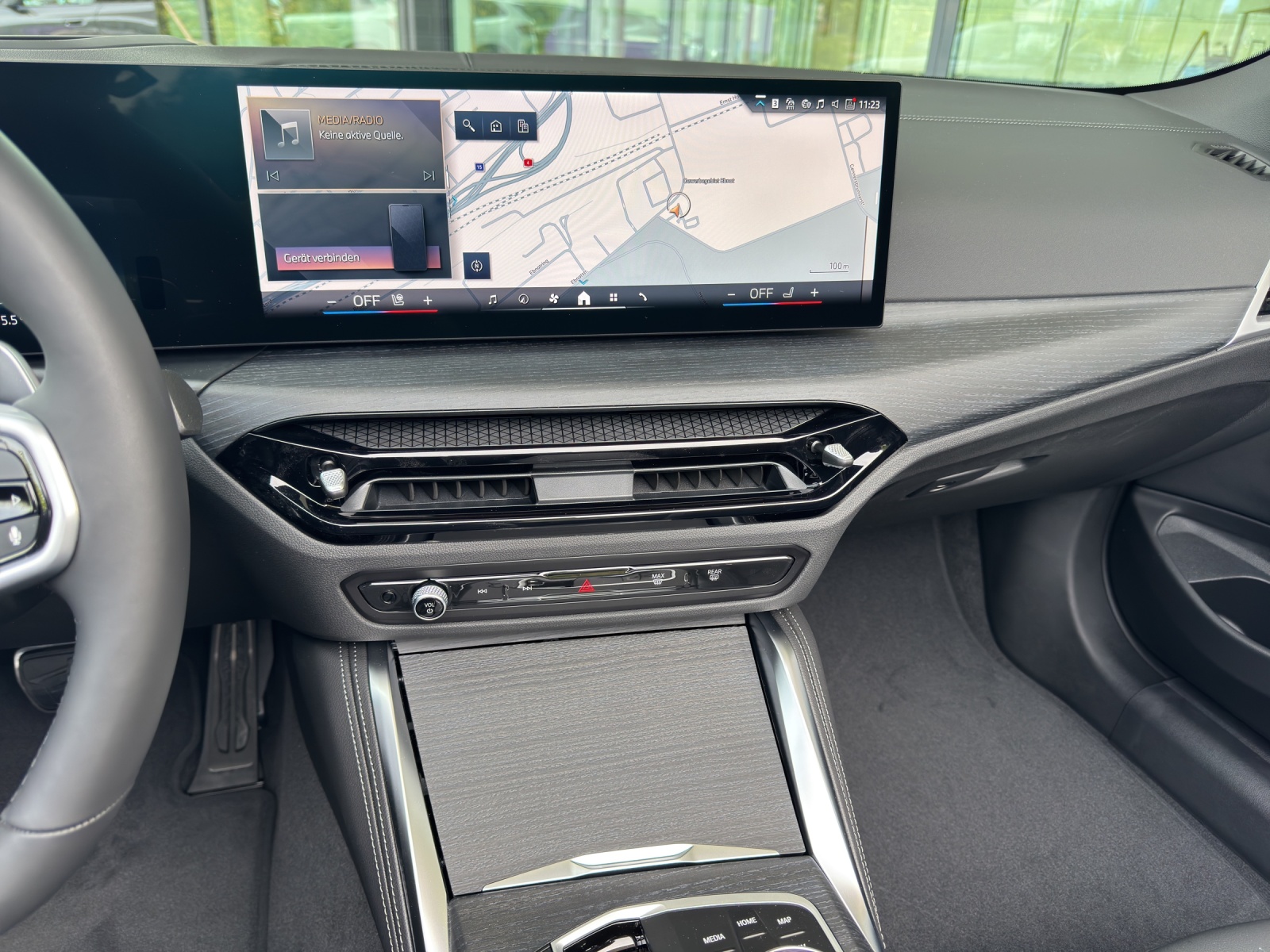 BMW 430i xDrive Cabrio M Sport Pro-image-12