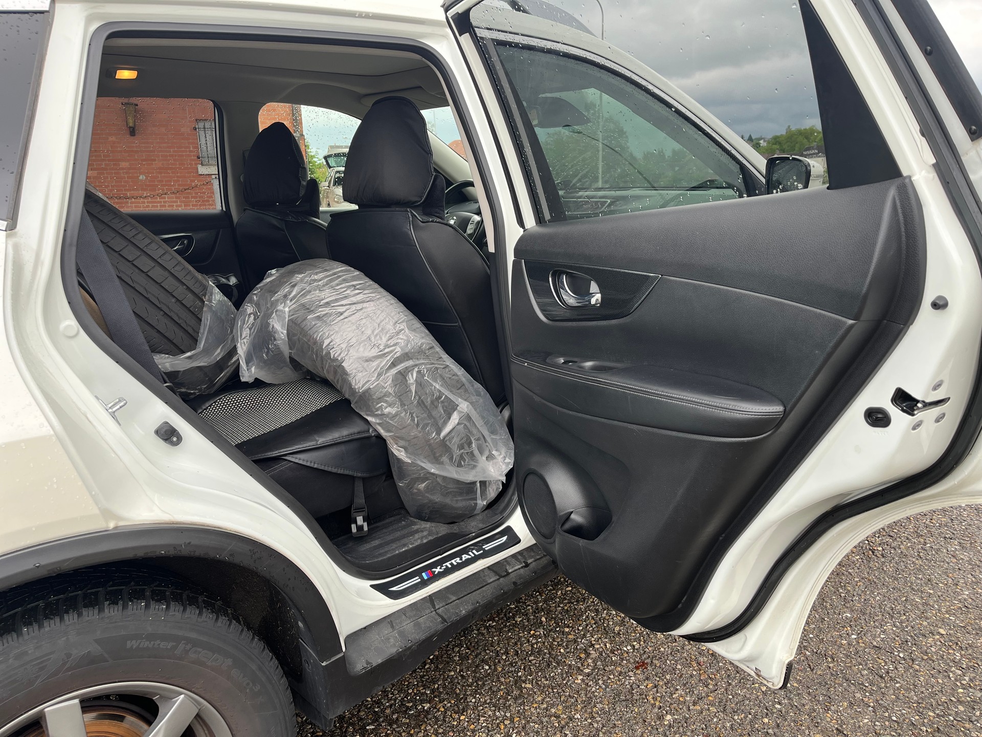 NISSAN Automat Diesel mit 8 fach reifen alle mit Alufelge Euro B6b-image-12