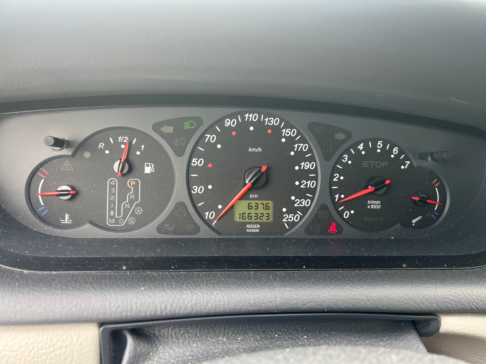 CITROEN C5 Break 2.0i 16V Ambiance Automatic-image-7