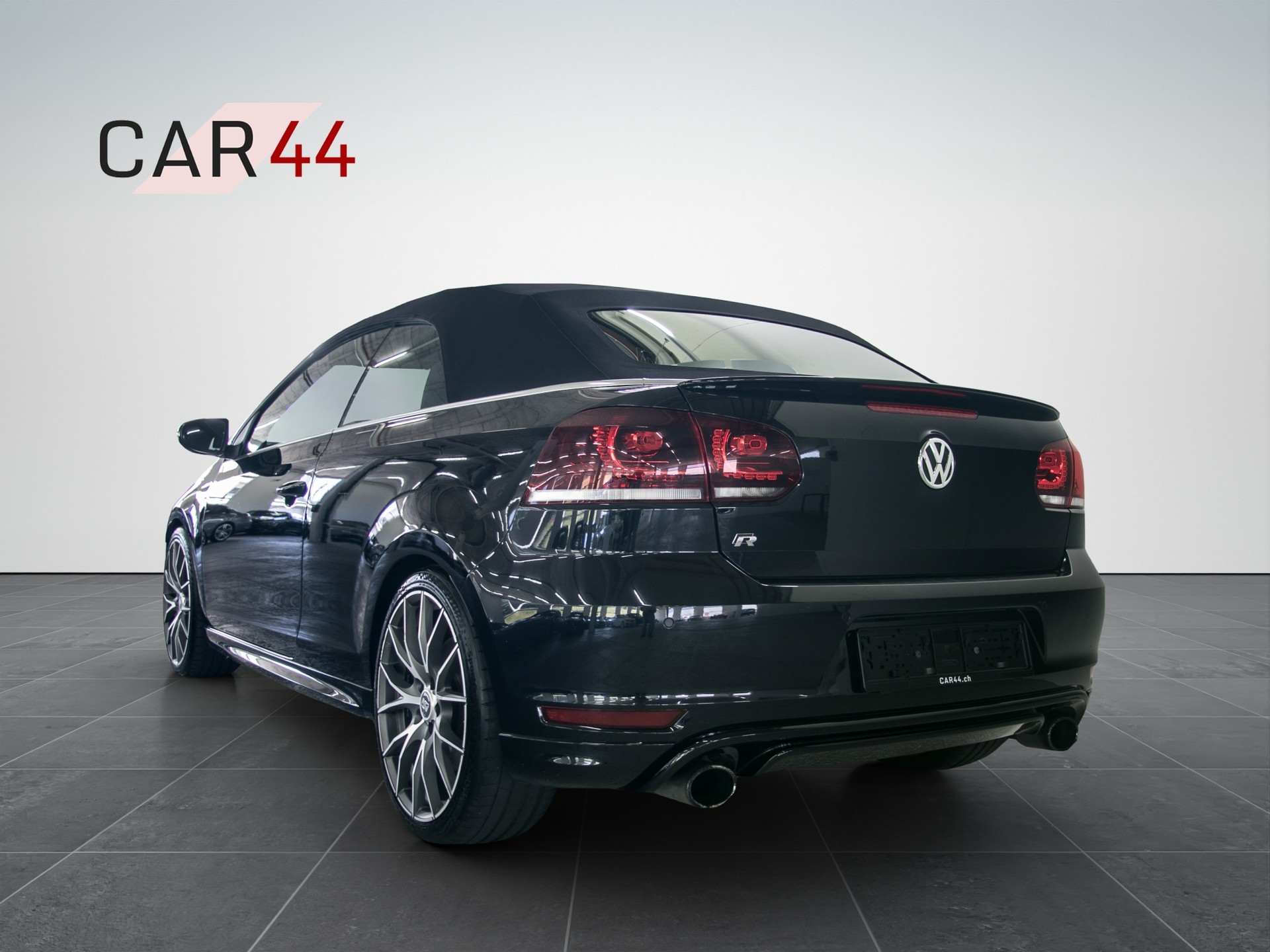 VW Golf Cabrio 2.0 TSI R DSG-image-5