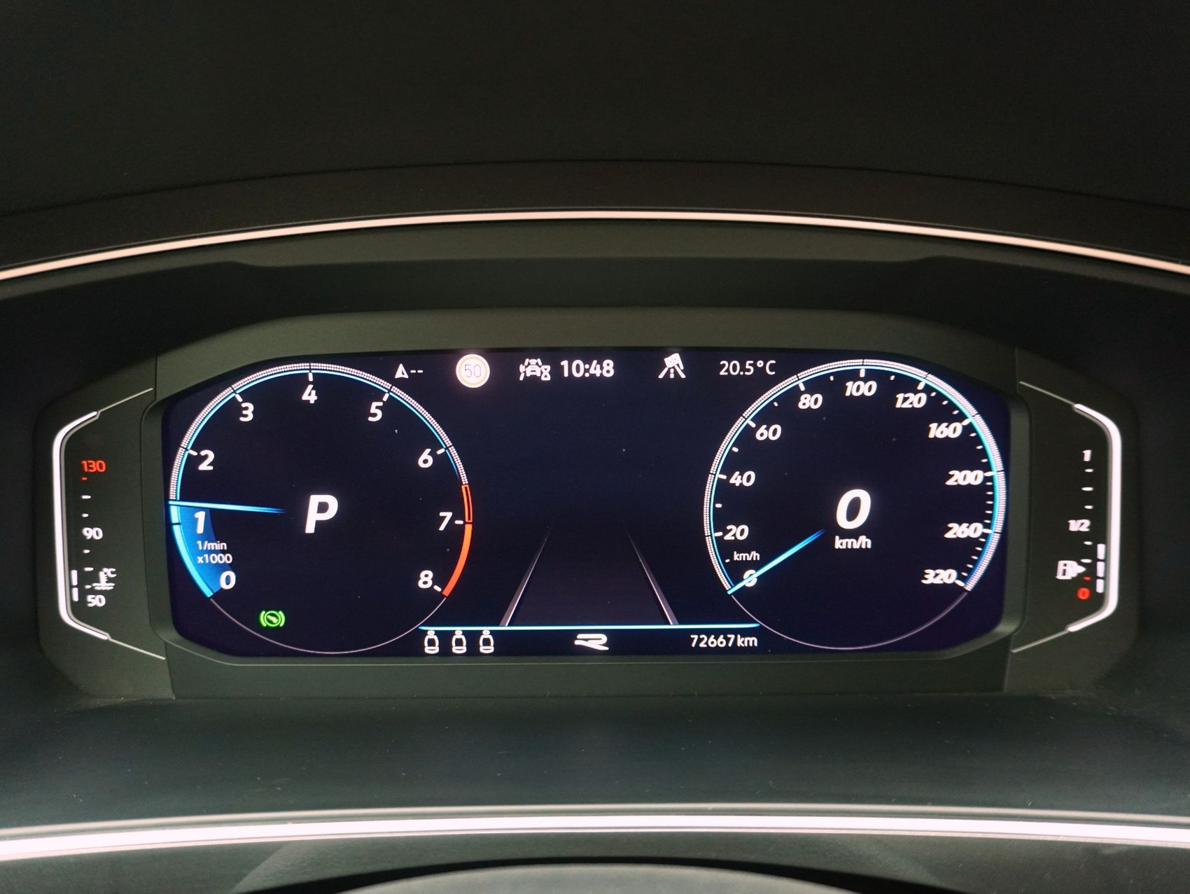VW Tiguan 2.0 TSI DSG R Black Style 4Motion-image-14