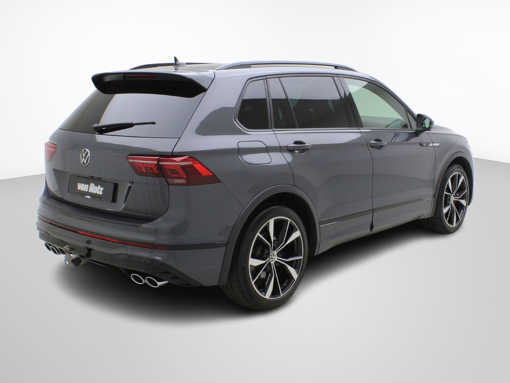 VW Tiguan 2.0 TSI DSG R Black Style 4Motion-image-3