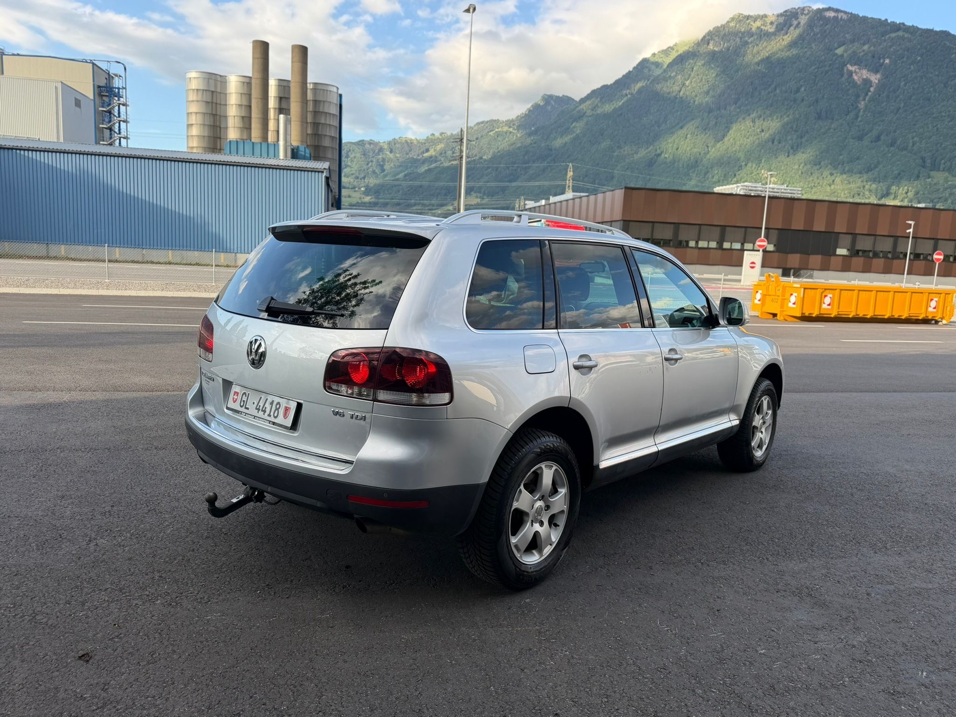 VW Touareg 3.0 TDI-image-3