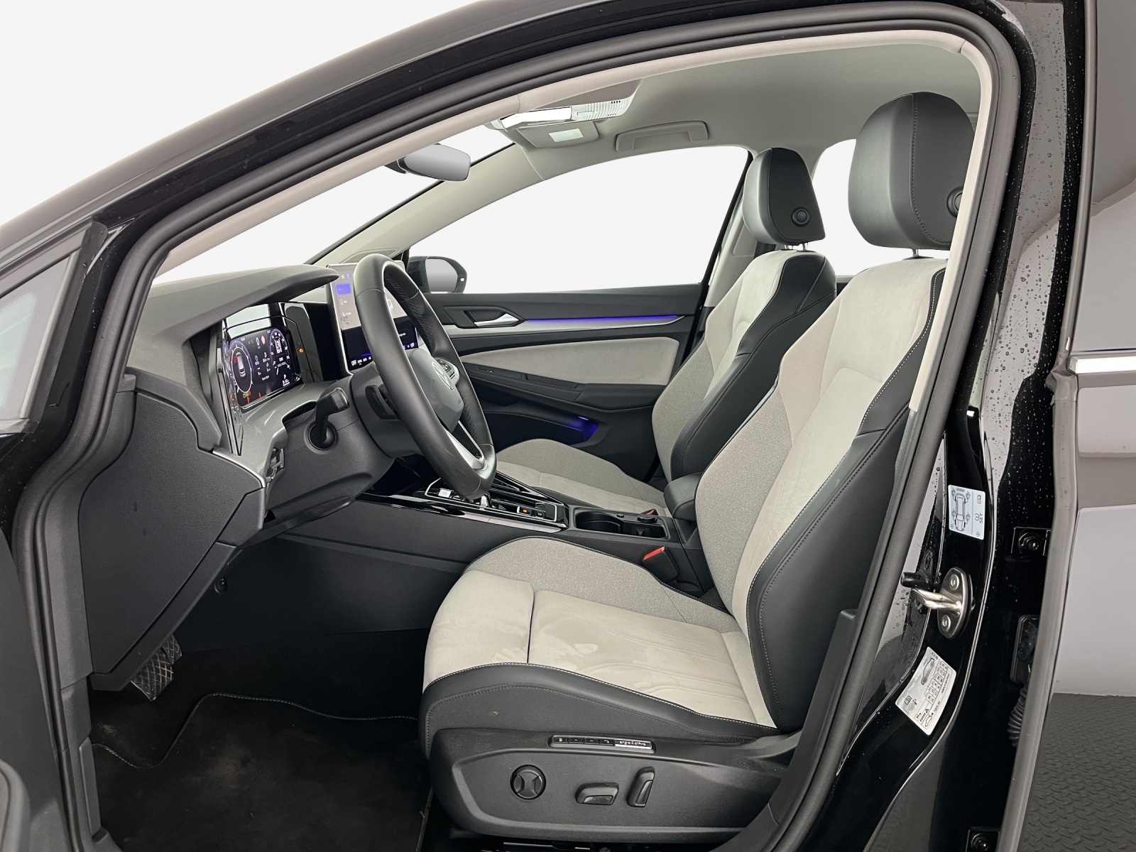 VW Golf 1.5 e TSI mHEV Style DSG-image-7