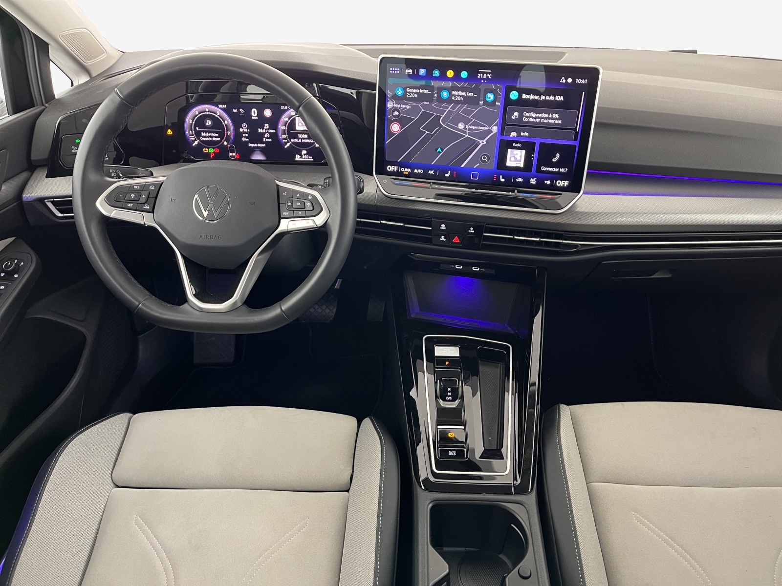 VW Golf 1.5 e TSI mHEV Style DSG-image-8