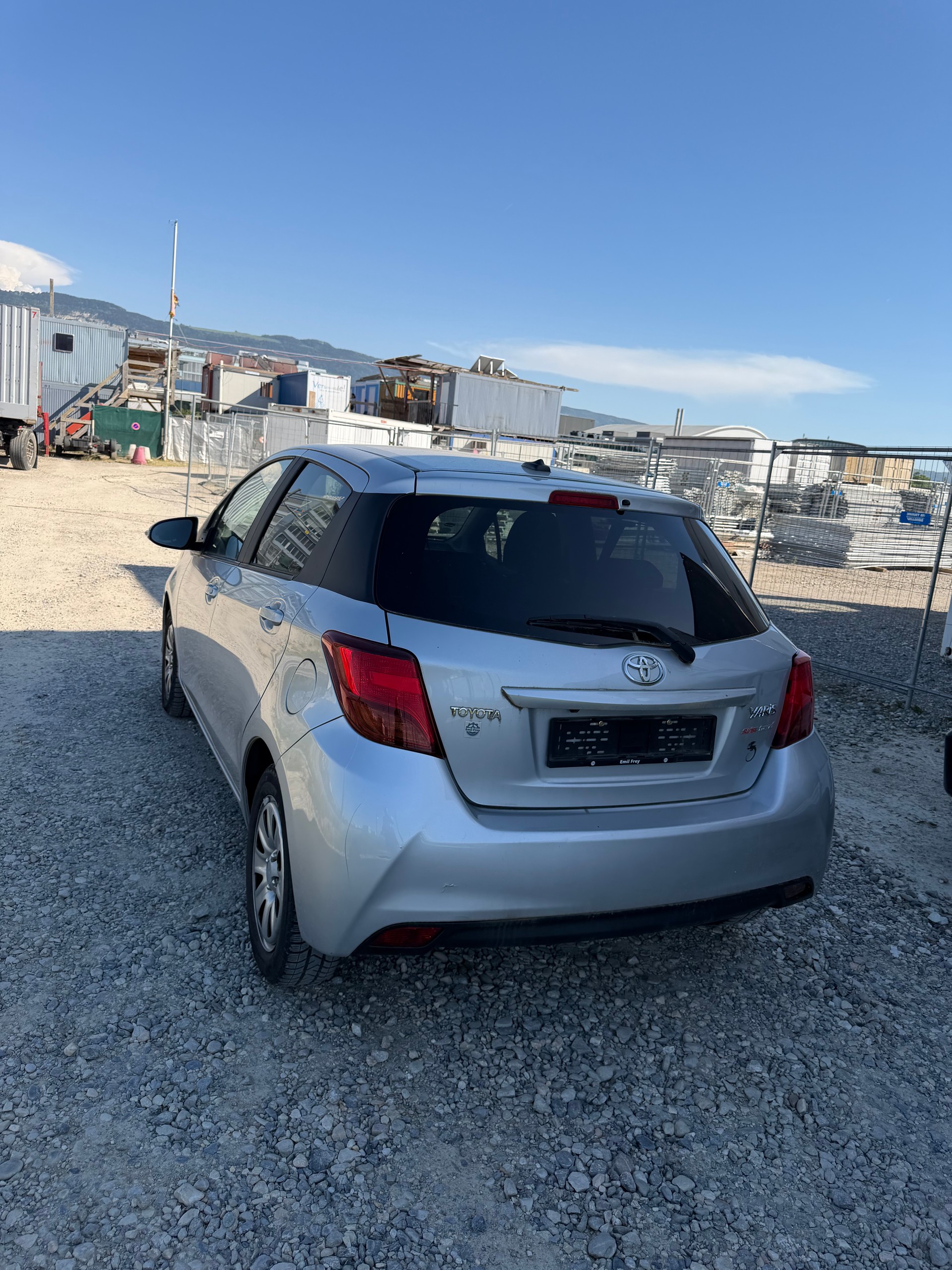 TOYOTA Yaris 1.33 Swiss Trend Multidrive S-image-8