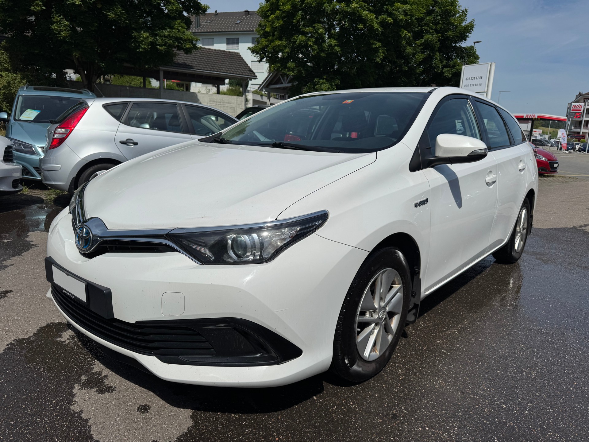 TOYOTA AURIS-image-2