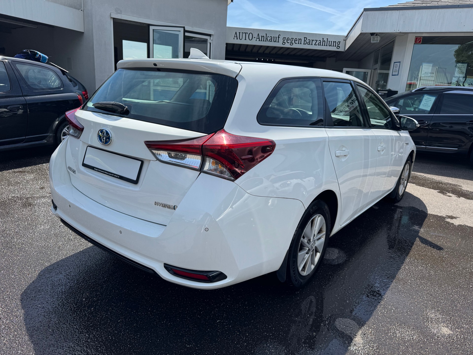 TOYOTA AURIS-image-5