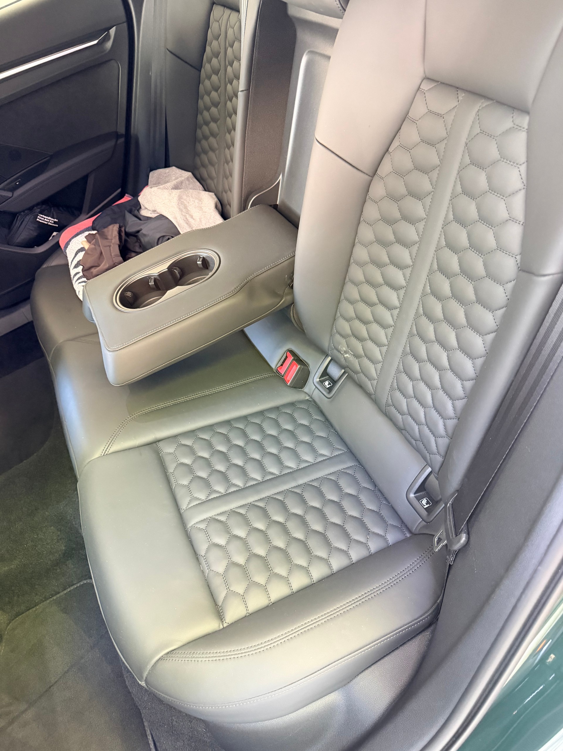 AUDI 2.5 TFSI quattro S-Tronic-image-4