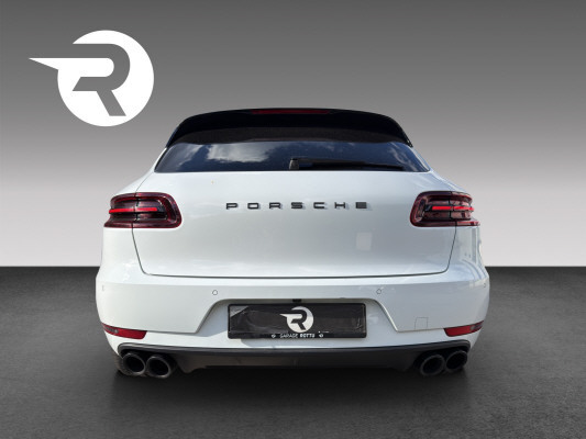 PORSCHE Macan Turbo-image-4