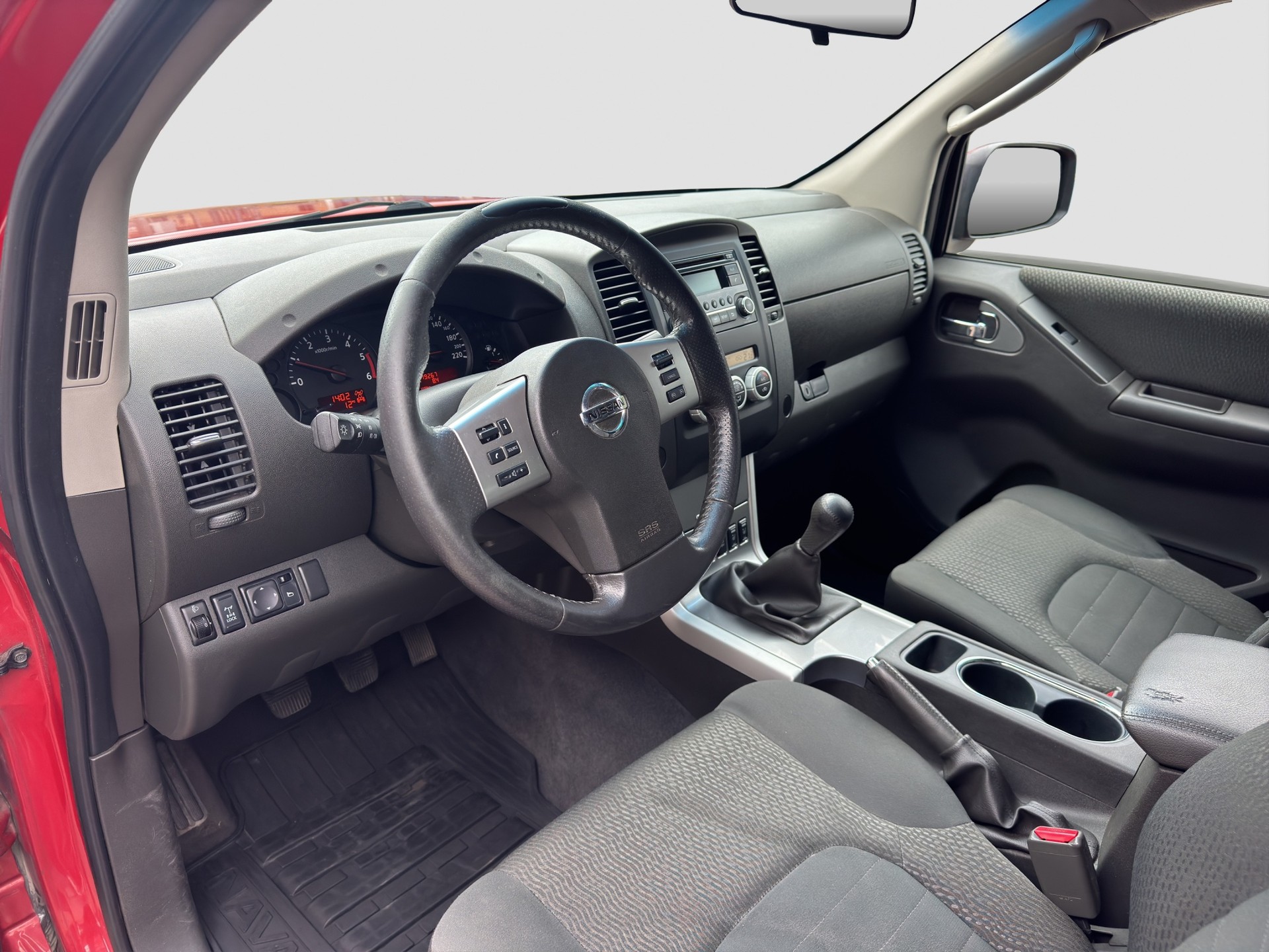 NISSAN Navara Double Cab LE 2.5 dCi 4WD-image-7
