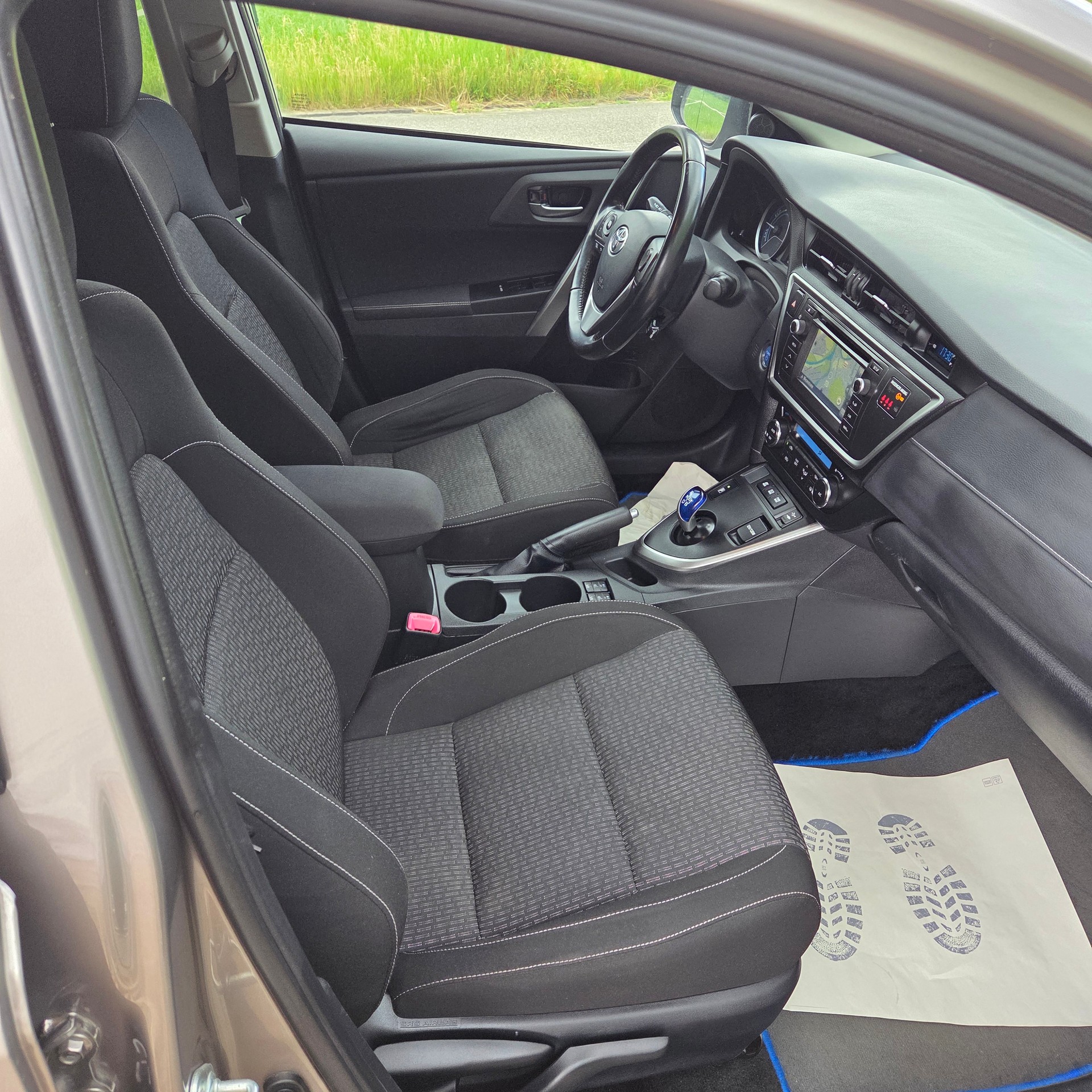 TOYOTA Auris Touring Sports 1.8 16V HSD Linea Sol-image-10