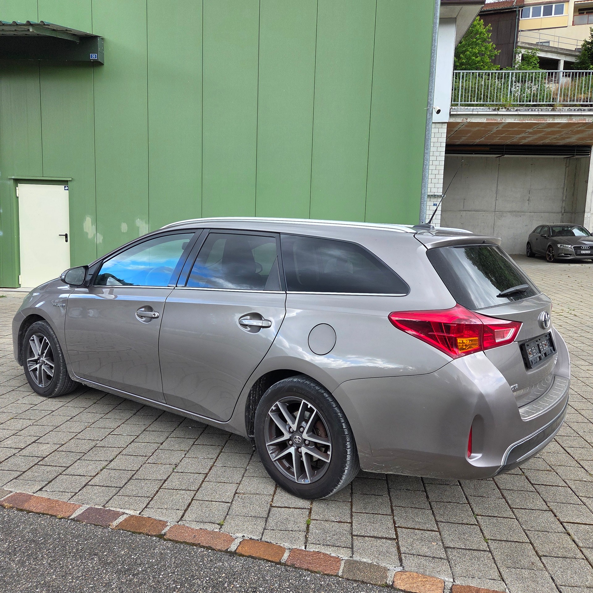 TOYOTA Auris Touring Sports 1.8 16V HSD Linea Sol-image-5