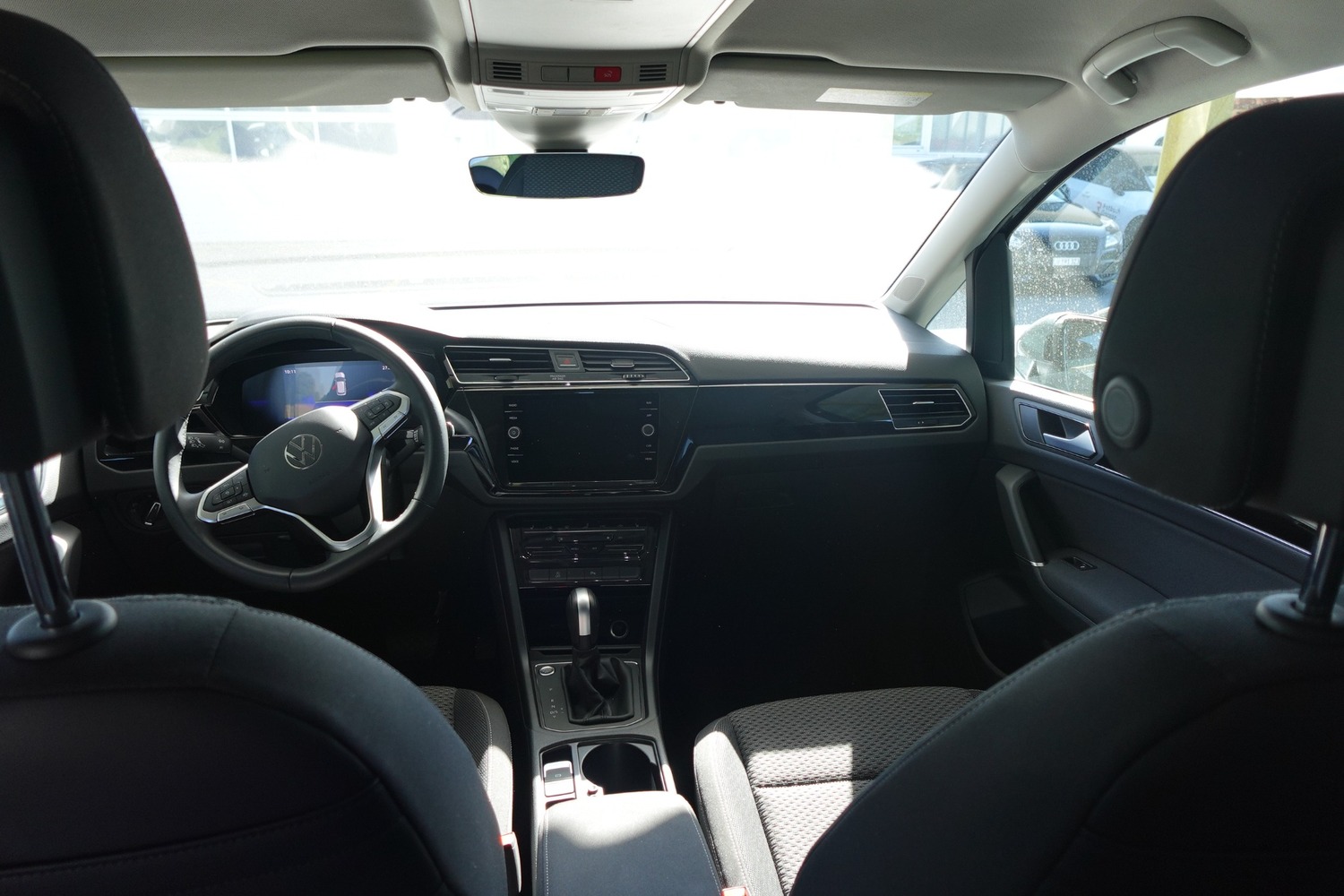 VW Touran 1.5 TSI Comfortline DSG-image-12