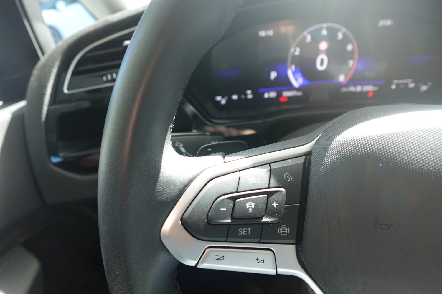 VW Touran 1.5 TSI Comfortline DSG-image-14