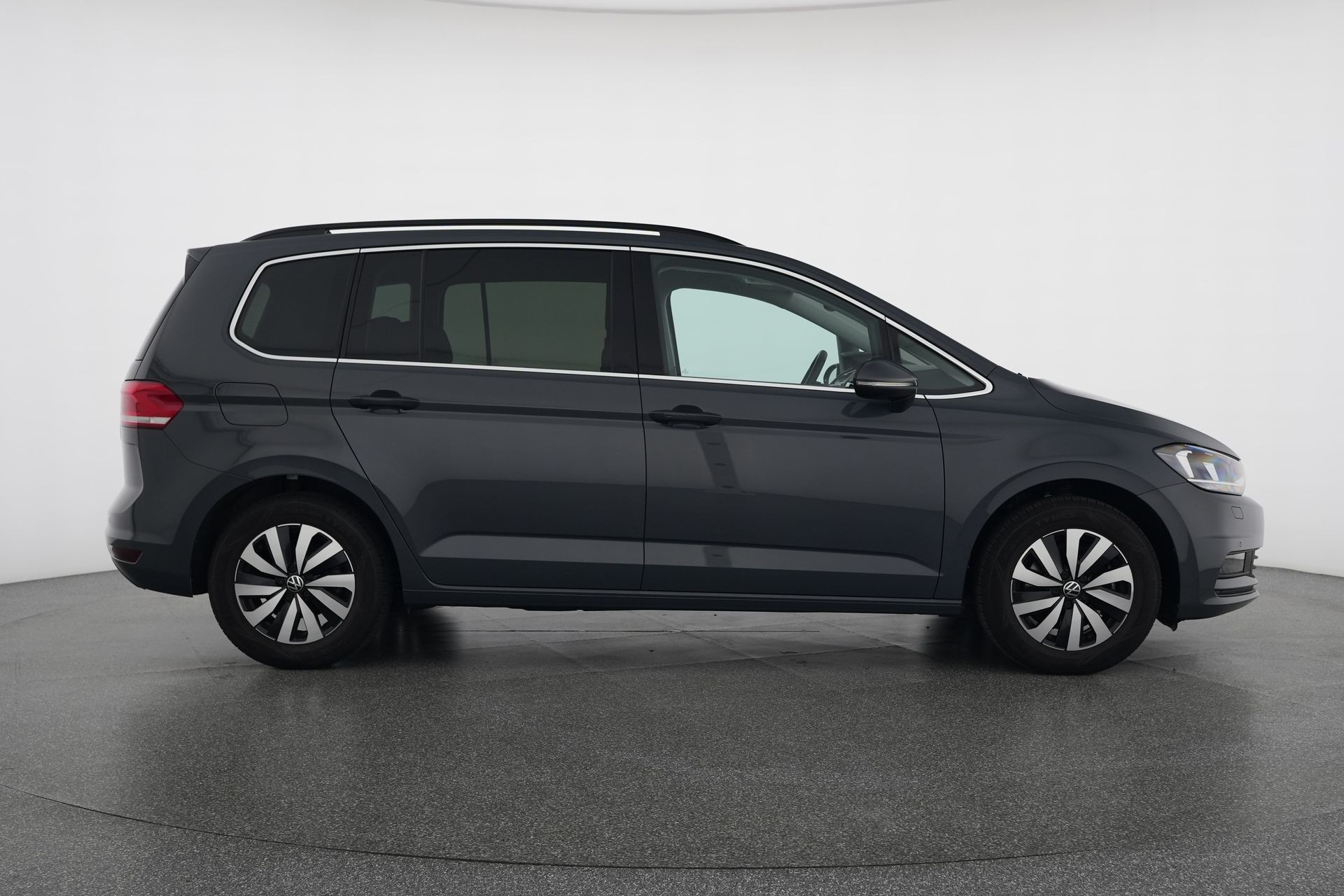 VW Touran 1.5 TSI Comfortline DSG-image-5
