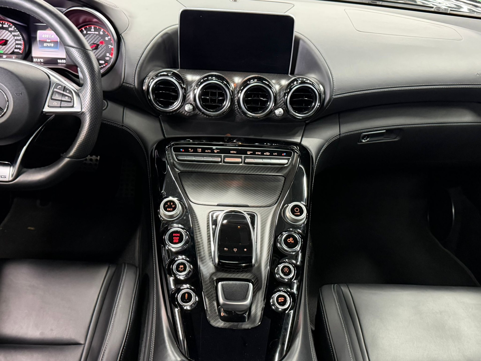 MERCEDES-BENZ AMG GT S Speedshift DCT-image-14