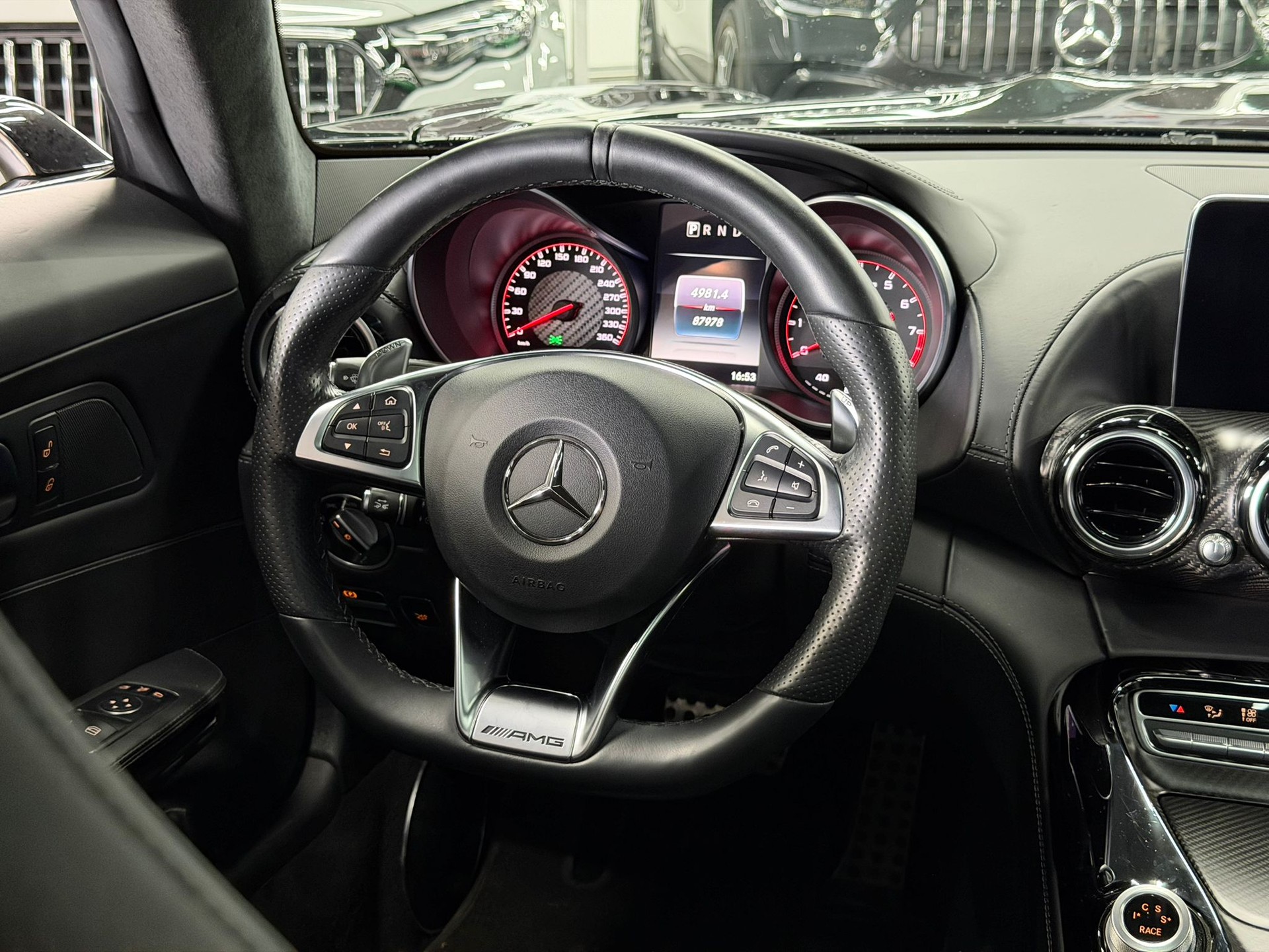 MERCEDES-BENZ AMG GT S Speedshift DCT-image-7