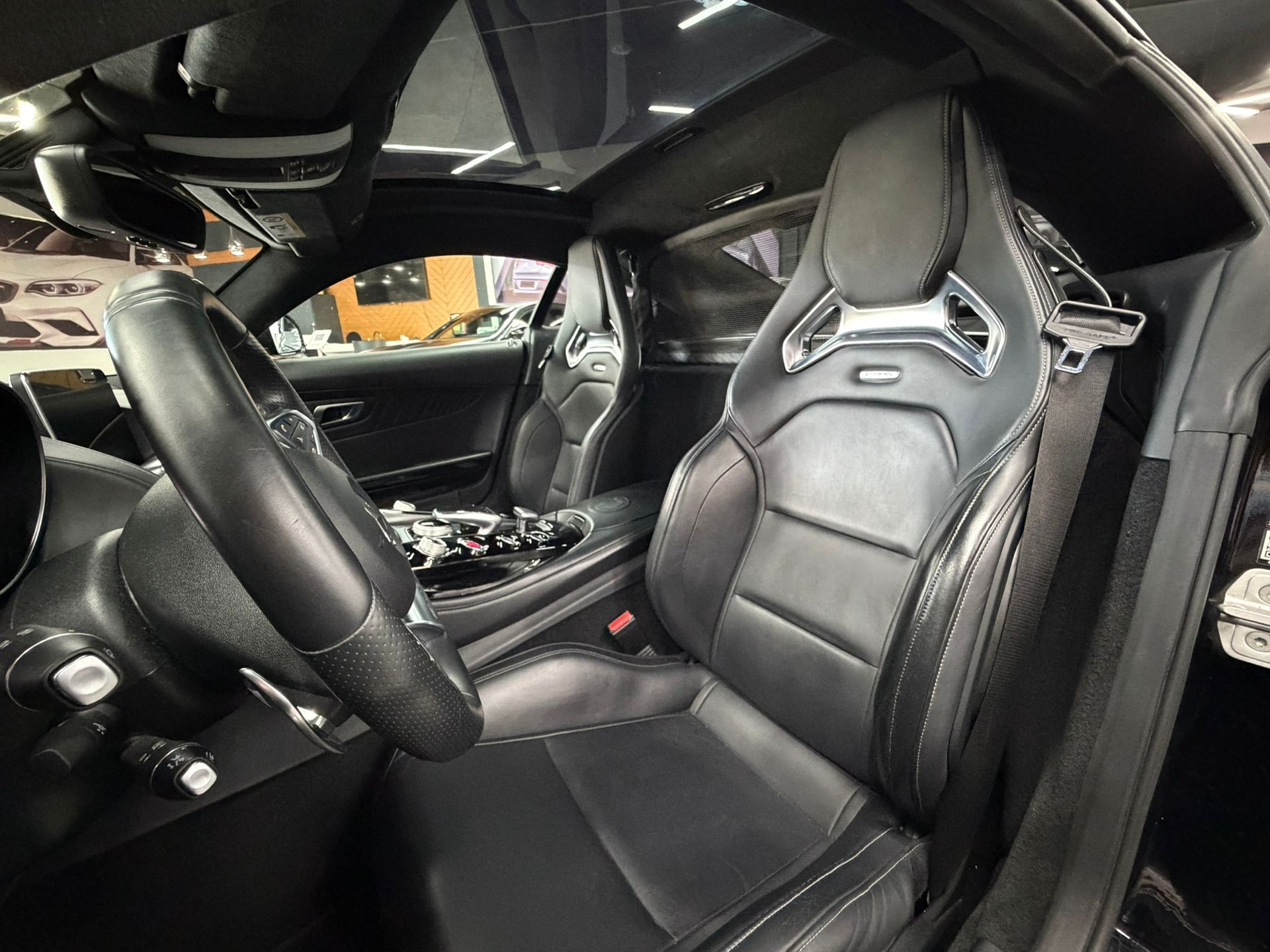 MERCEDES-BENZ AMG GT S Speedshift DCT-image-5
