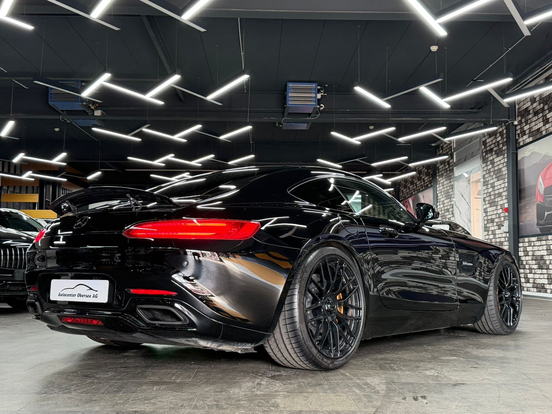 MERCEDES-BENZ AMG GT S Speedshift DCT-image-3