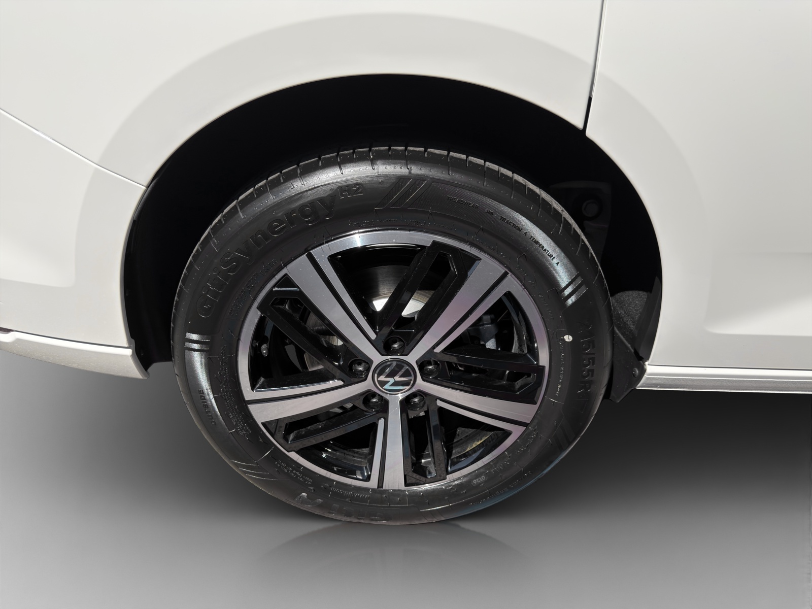 VW Caddy 1.5 TSI Plug in Hybrid Liberty DSG-image-13
