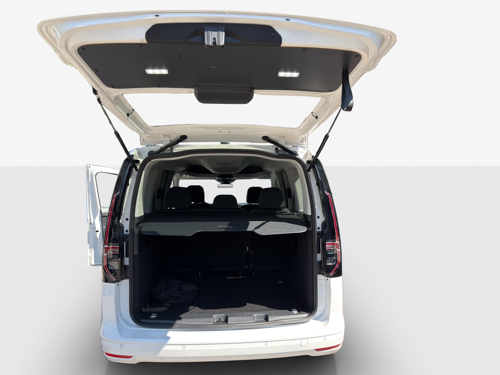 VW Caddy 1.5 TSI Plug in Hybrid Liberty DSG-image-12