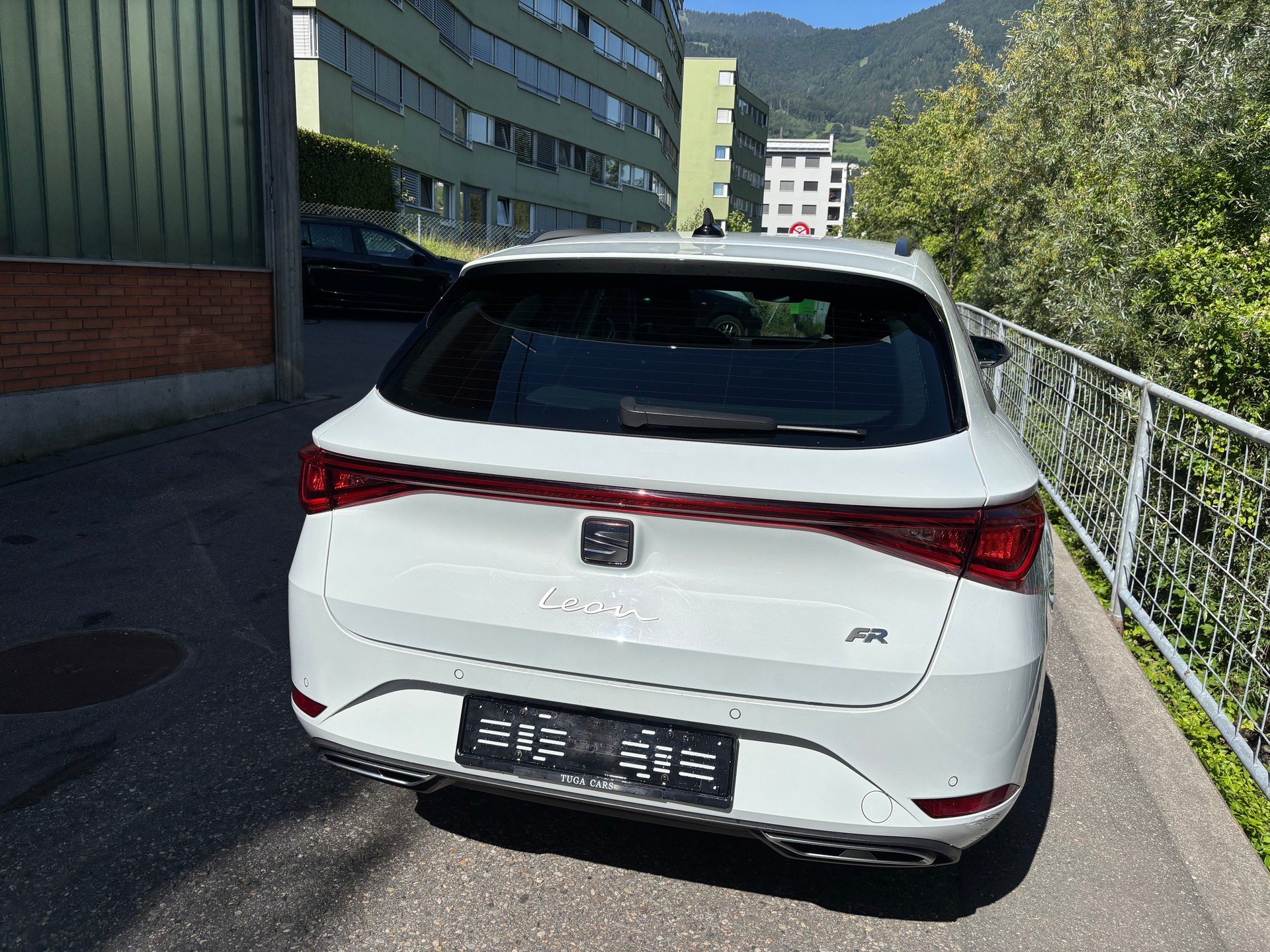SEAT Leon ST 1.5 eTSI mHEV DSG Hola FR-image-3