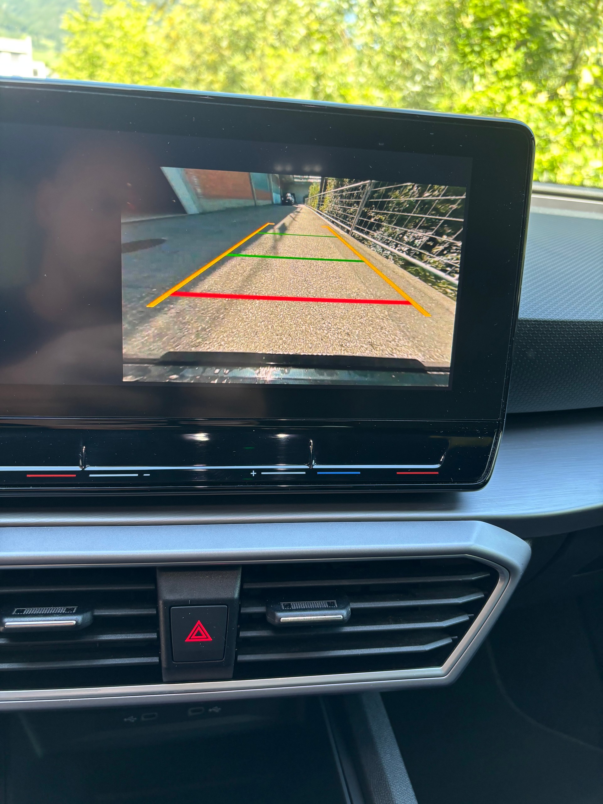 SEAT Leon ST 1.5 eTSI mHEV DSG Hola FR-image-6