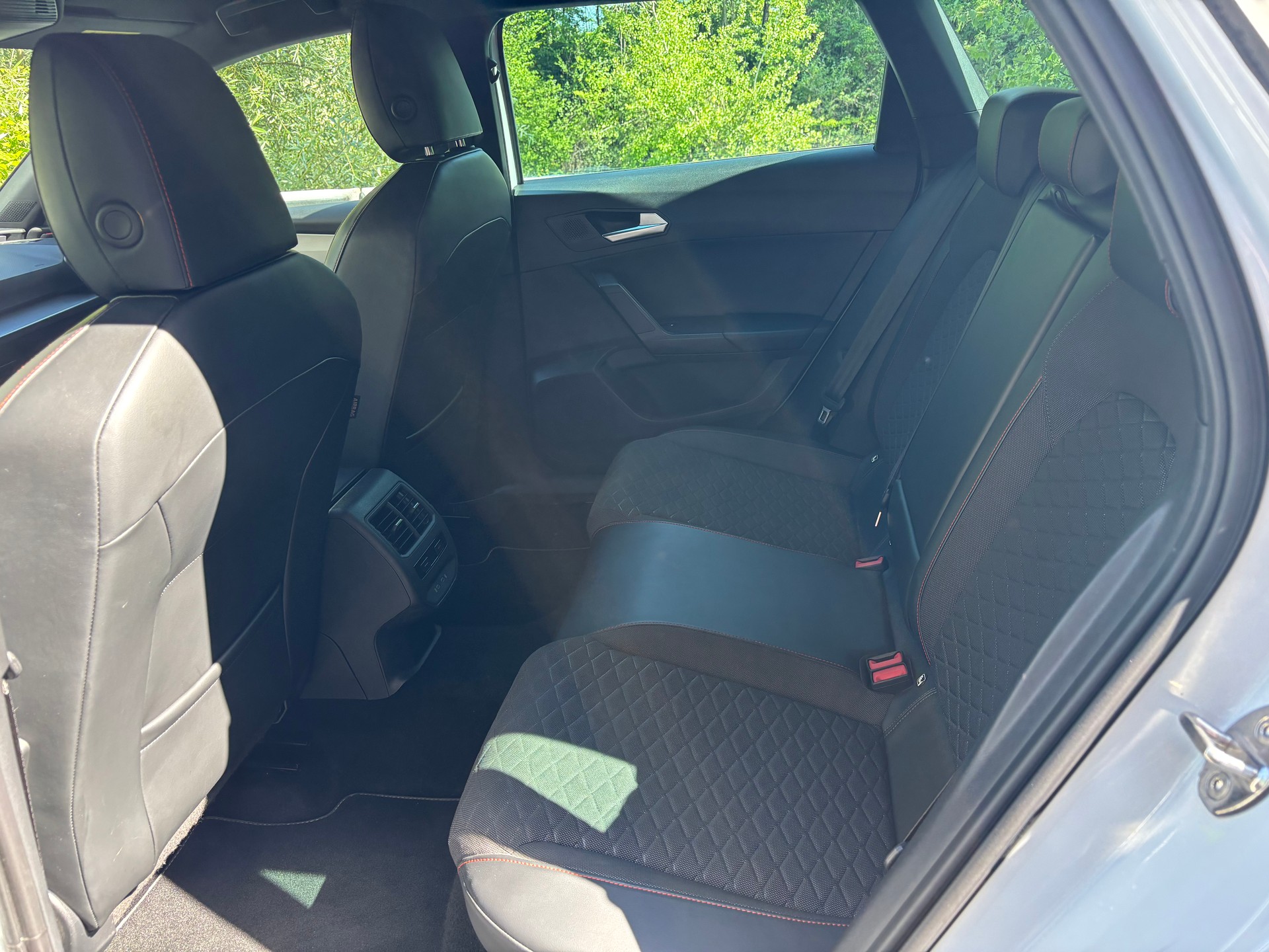 SEAT Leon ST 1.5 eTSI mHEV DSG Hola FR-image-8