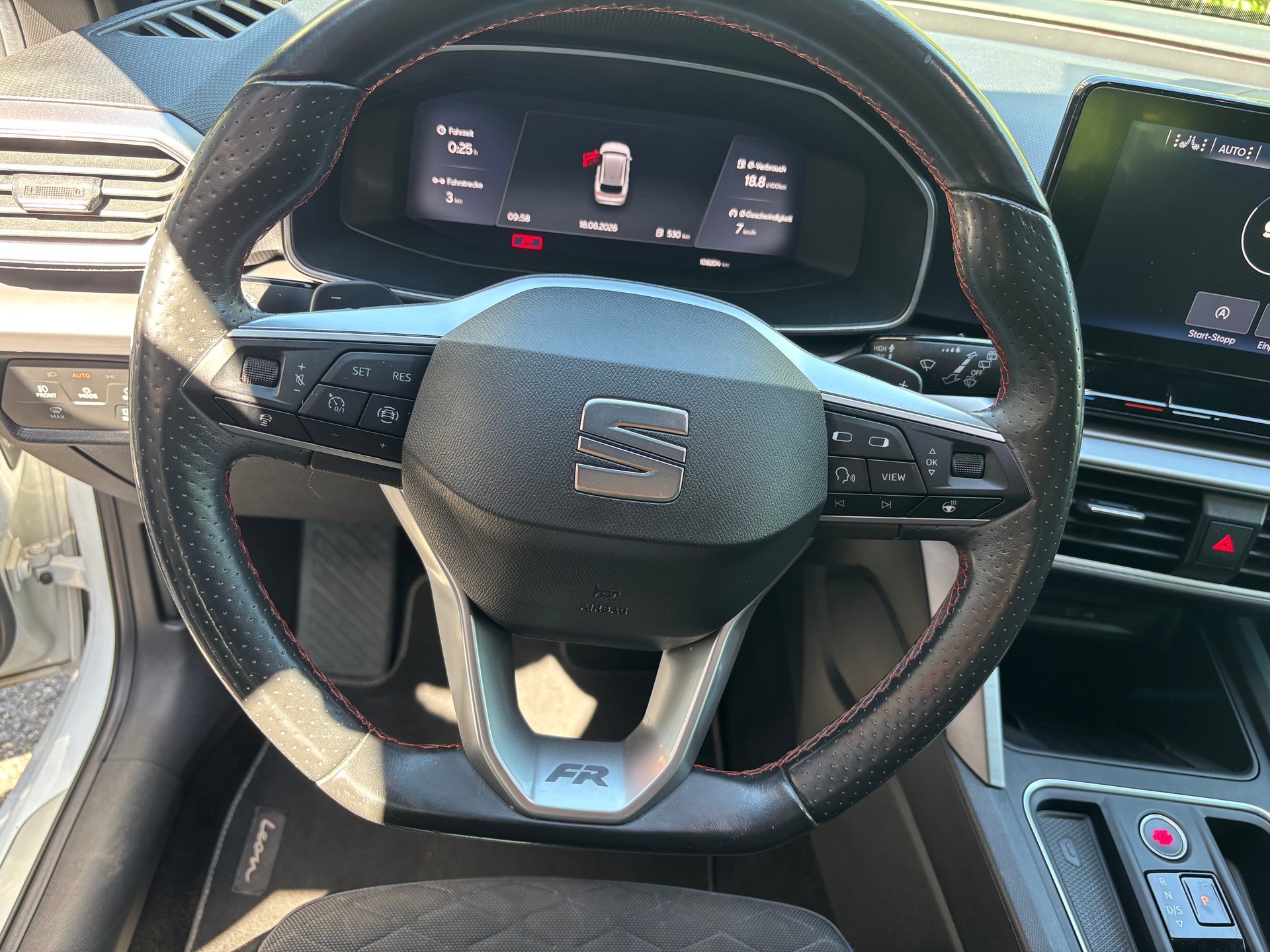SEAT Leon ST 1.5 eTSI mHEV DSG Hola FR-image-5