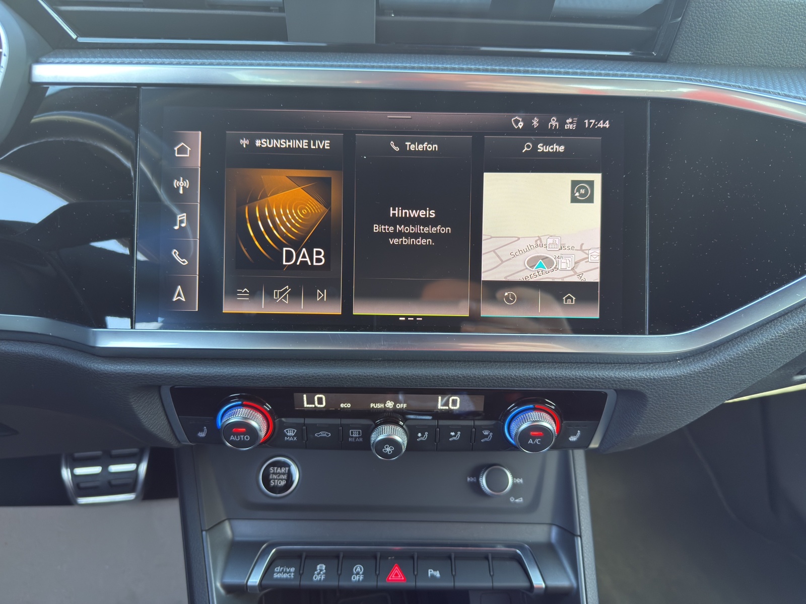 AUDI Q3 35 TFSI S line Attraction S-tronic-image-10