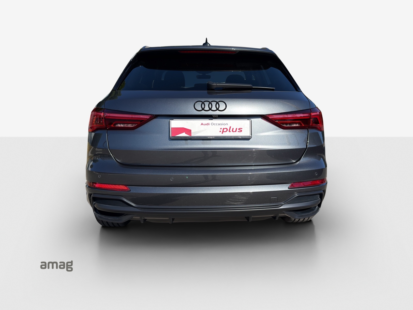 AUDI Q3 35 TFSI S line Attraction S-tronic-image-3