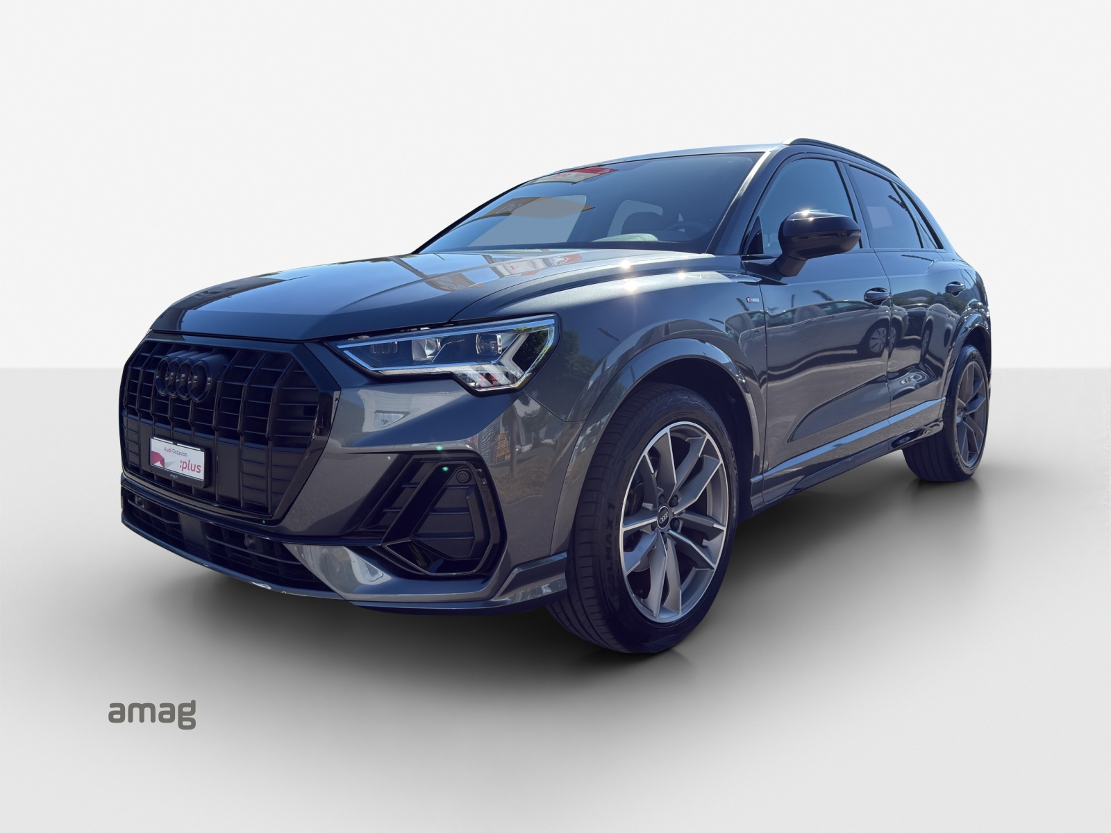 AUDI Q3 35 TFSI S line Attraction S-tronic-image-0
