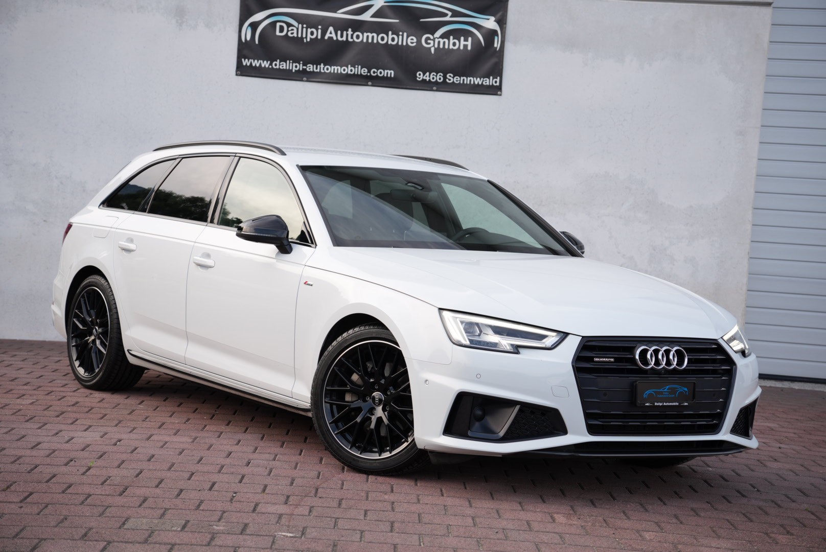 AUDI A4 Avant 40 TDI Sport quattro S-tronic (CH)-image-3