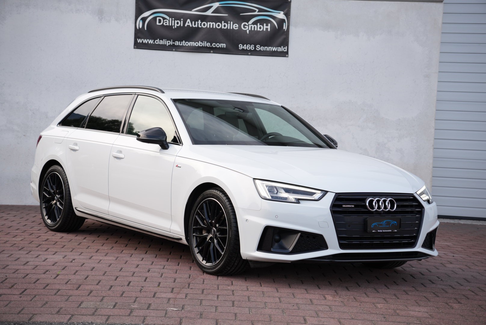AUDI A4 Avant 40 TDI Sport quattro S-tronic (CH)-image-4