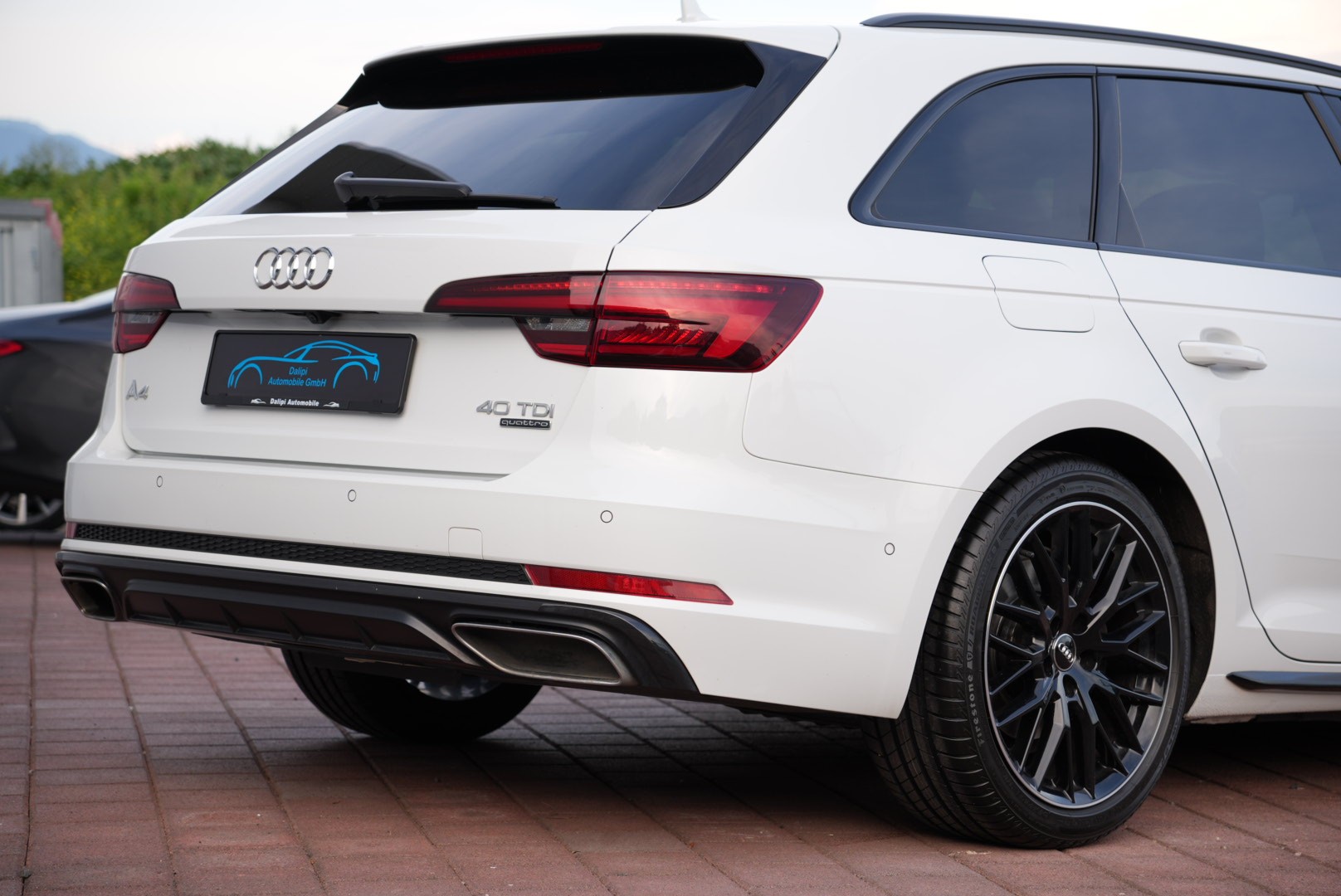 AUDI A4 Avant 40 TDI Sport quattro S-tronic (CH)-image-8