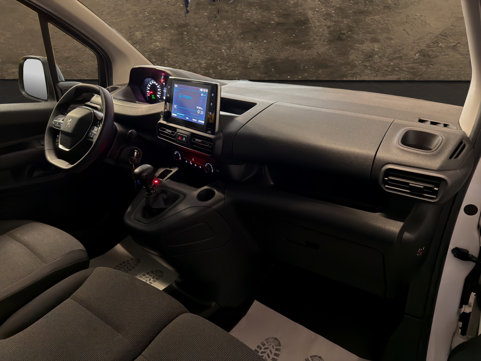 PEUGEOT 1.5 Blue HDi s/s Asphalt 1000kg-image-10