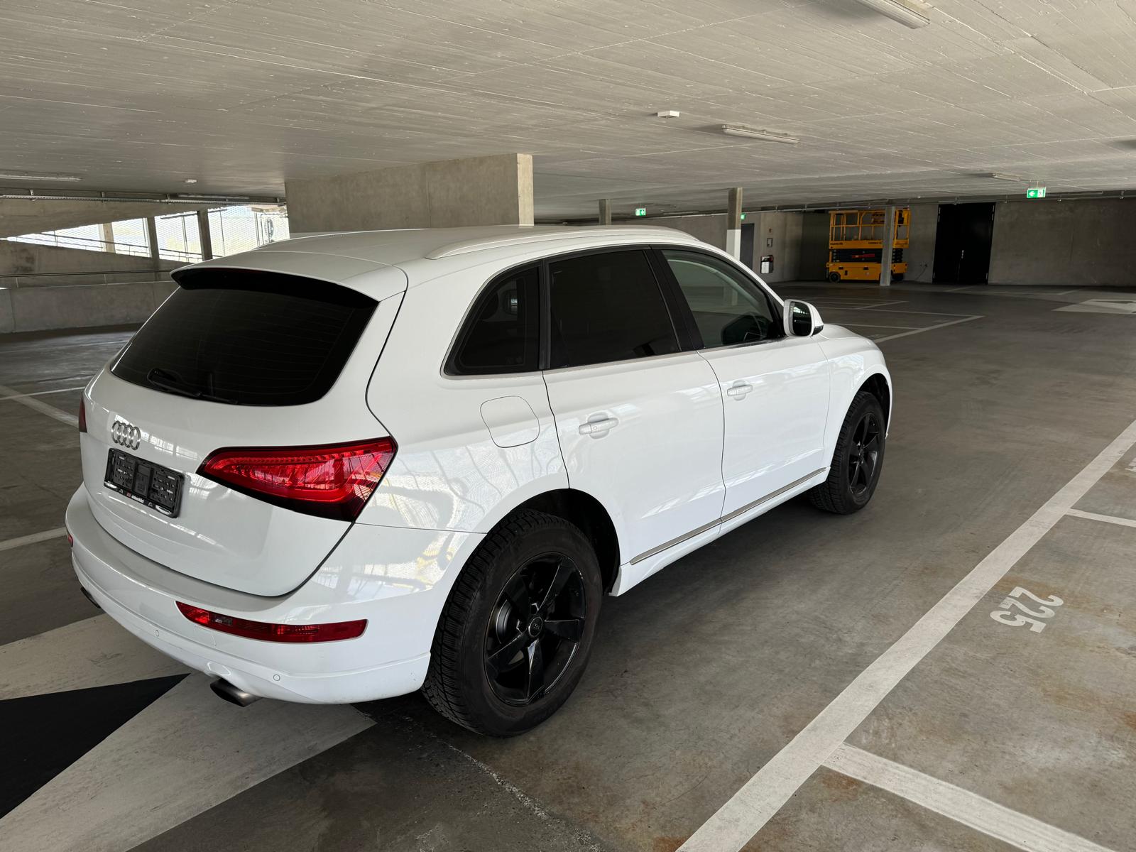 AUDI Q5 2.0 TFSI quattro tiptronic-image-5