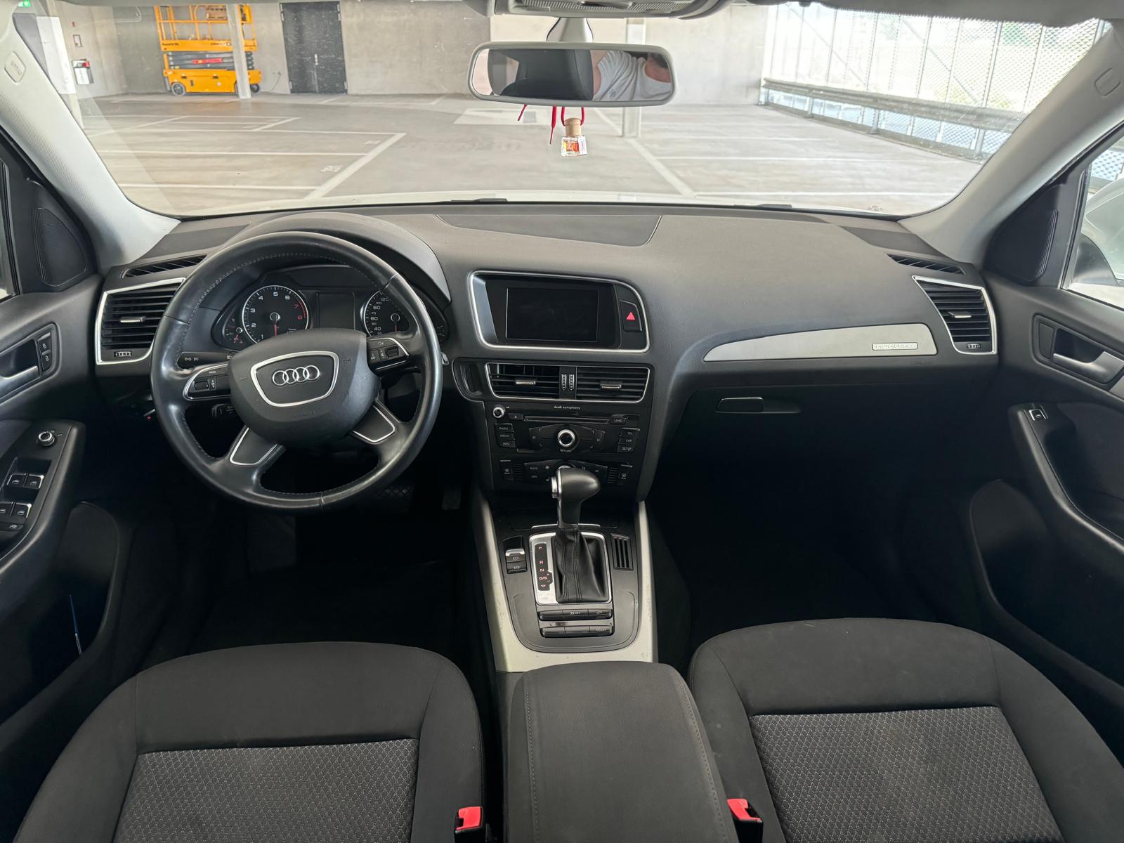 AUDI Q5 2.0 TFSI quattro tiptronic-image-13