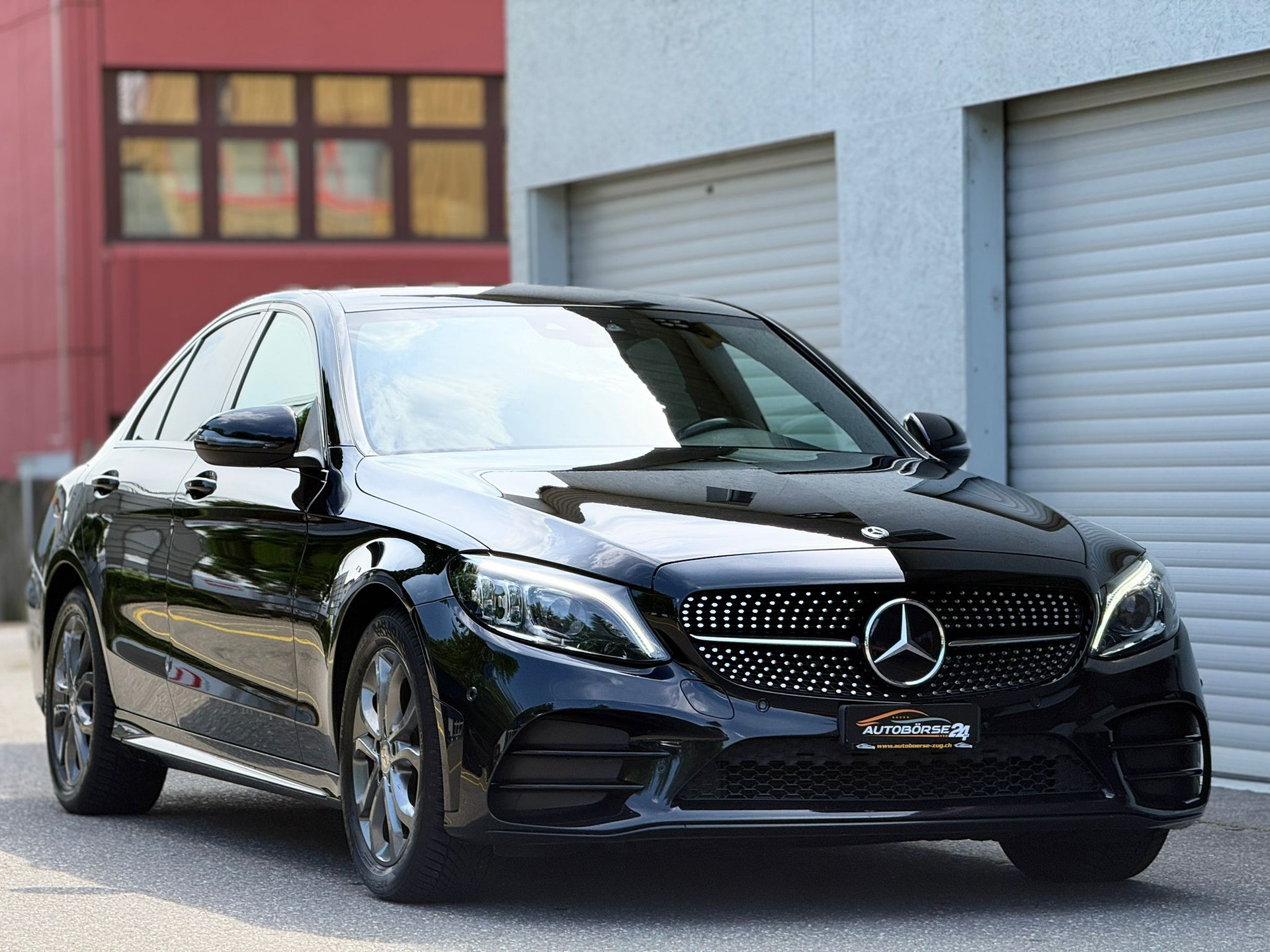 MERCEDES-BENZ C 220 d AMG Line 4matic-showroom-element-1