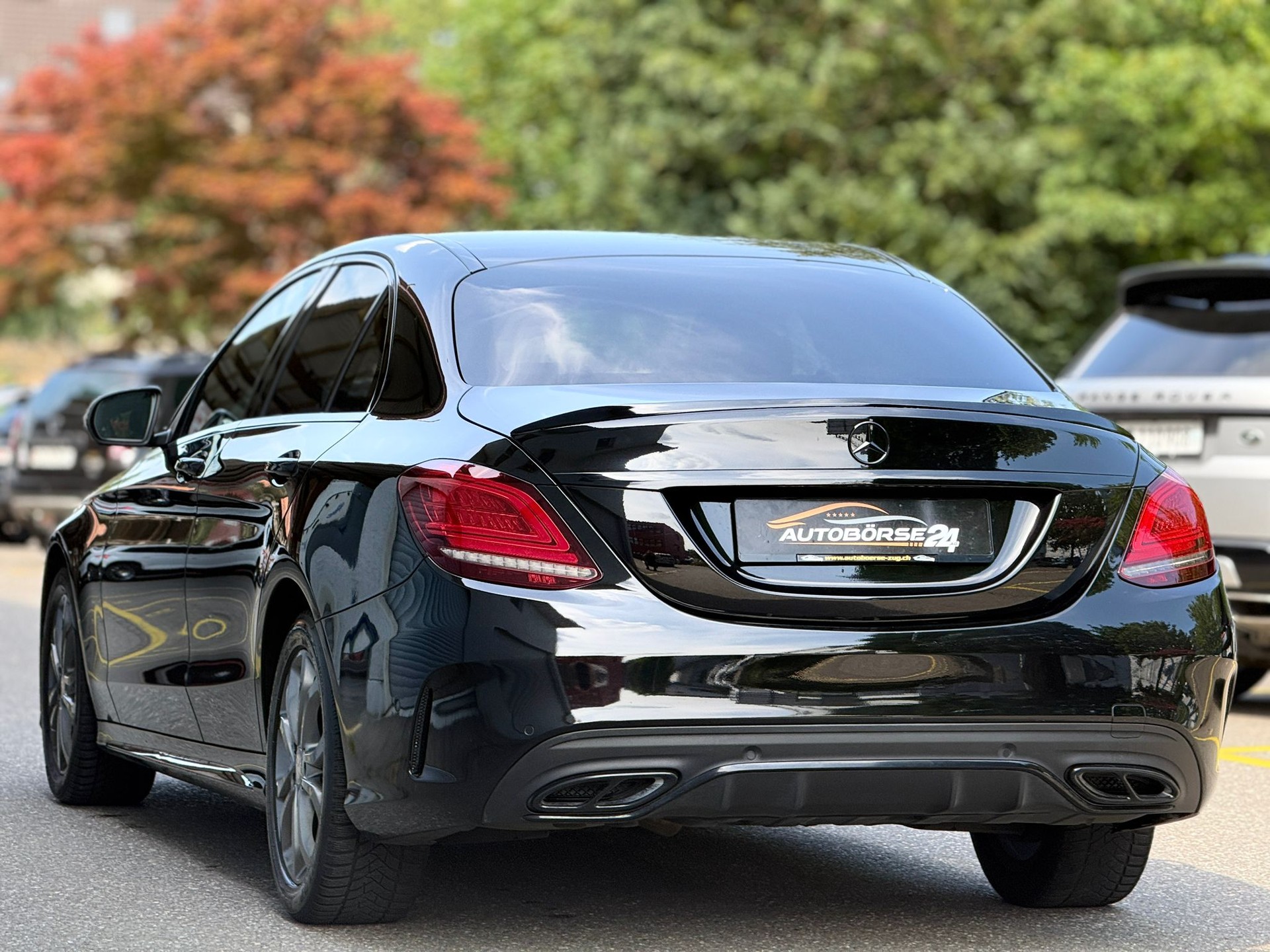 MERCEDES-BENZ C 220 d AMG Line 4matic-image-4